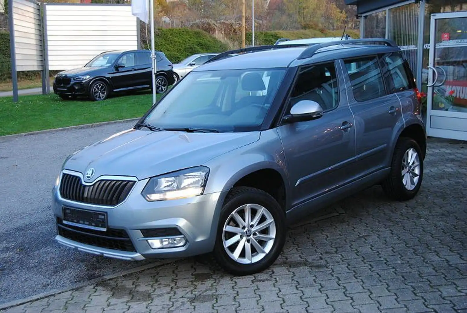 Skoda Yeti 1.2 TSI Ambition.Sitzh.PDC.Tempomat Grau - 1