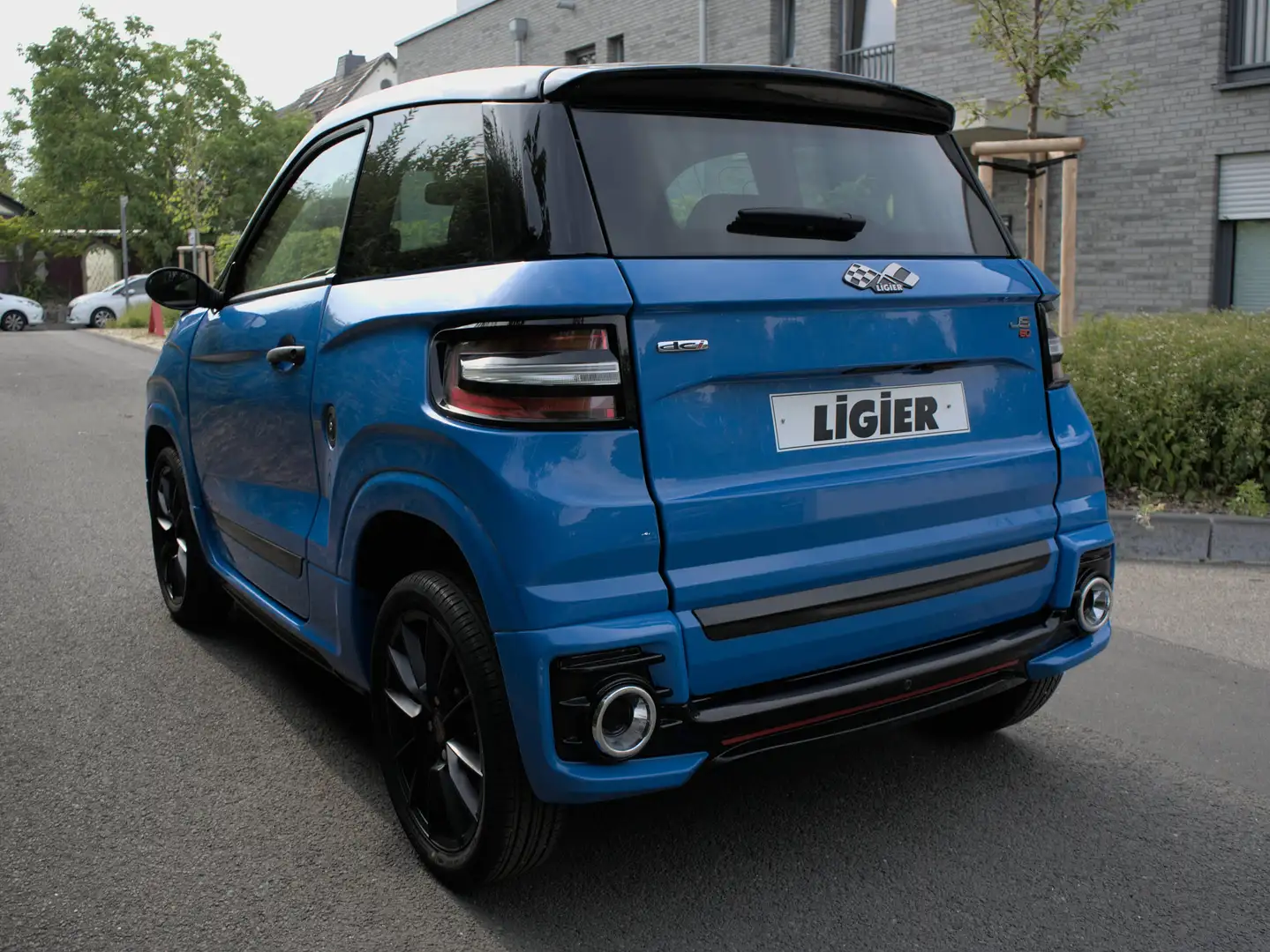 Ligier JS 60 Ultimate DCI - Servo Blau - 2