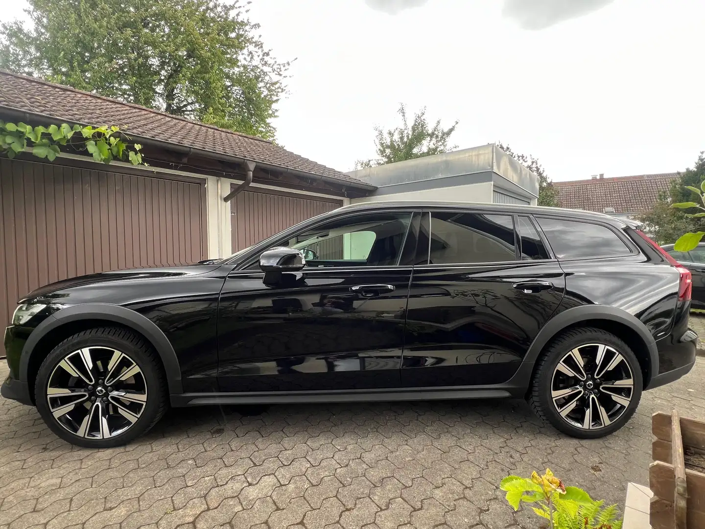 Volvo V60 Cross Country Černá - 2