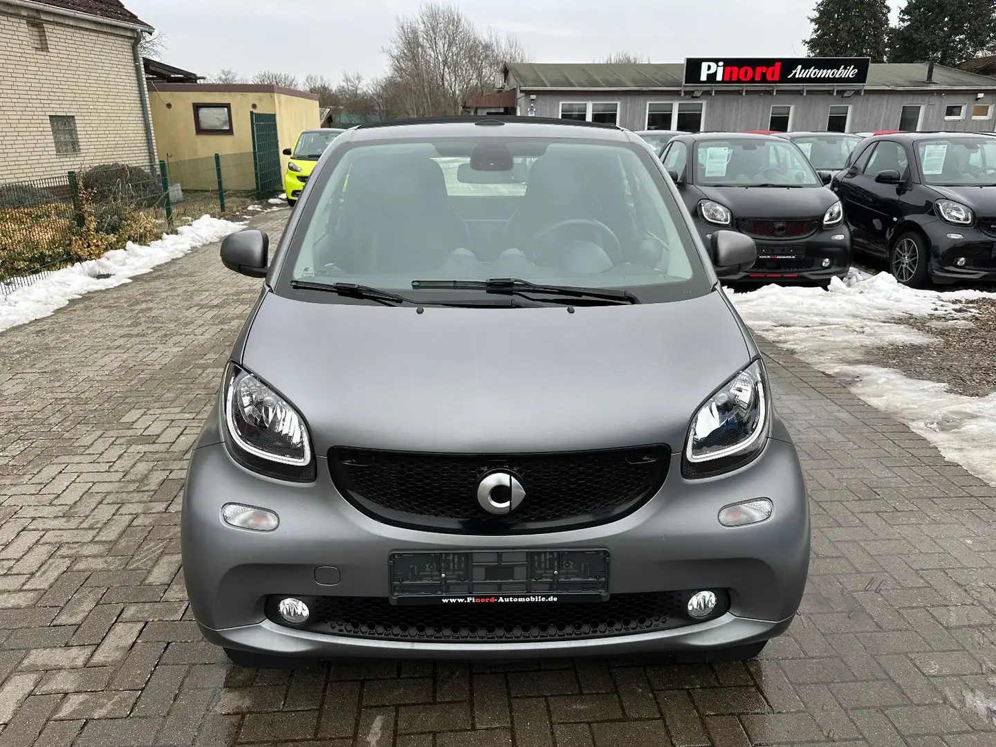 smart forTwo cabrio Prime SPORT-90PS-LED-NAVI-JBL-KAM Grau - 2