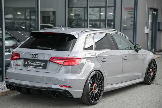Audi RS3 view 4