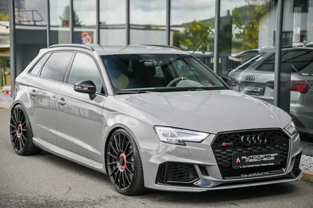 Audi RS3 view 3