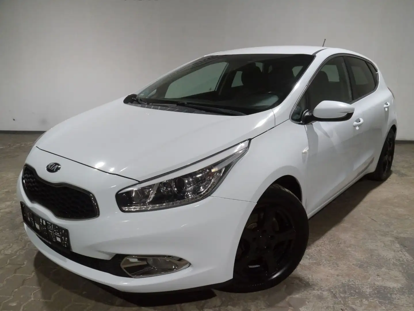 Kia Ceed / cee'd Ceed Klima Navi Sitzheizung Tempomat Kamera BT Weiß - 2