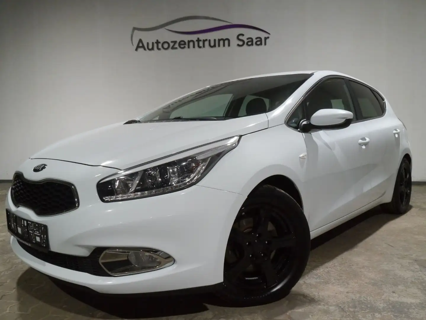 Kia Ceed / cee'd Ceed Klima Navi Sitzheizung Tempomat Kamera BT Weiß - 1