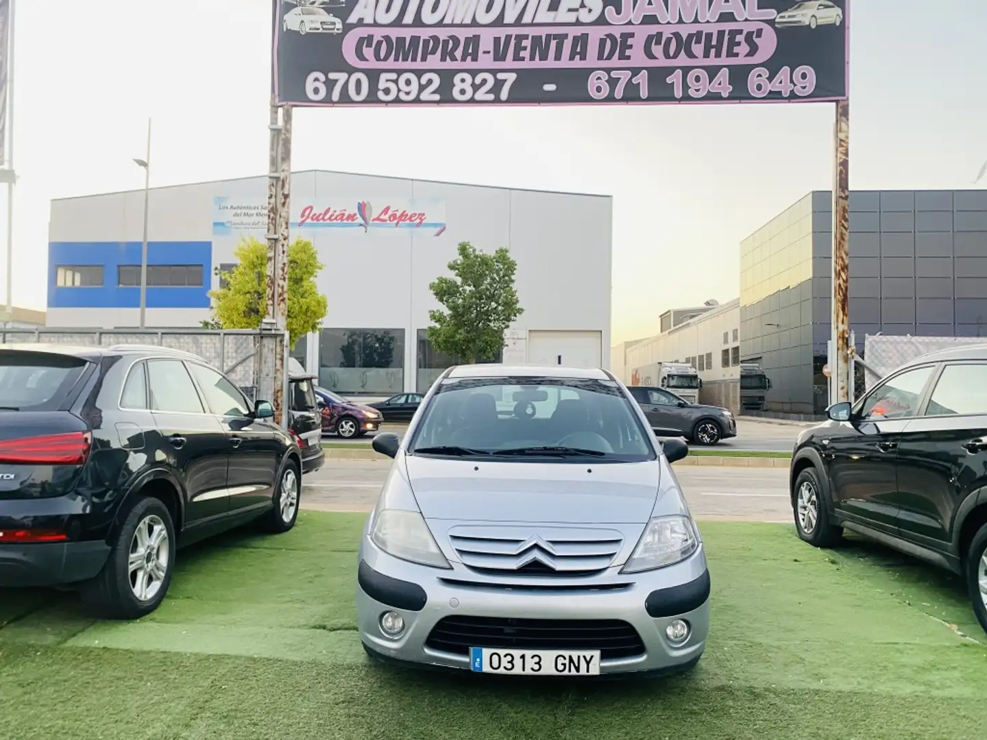 Citroen C3 Picasso 1.6HDi Exclusive Szary - 2