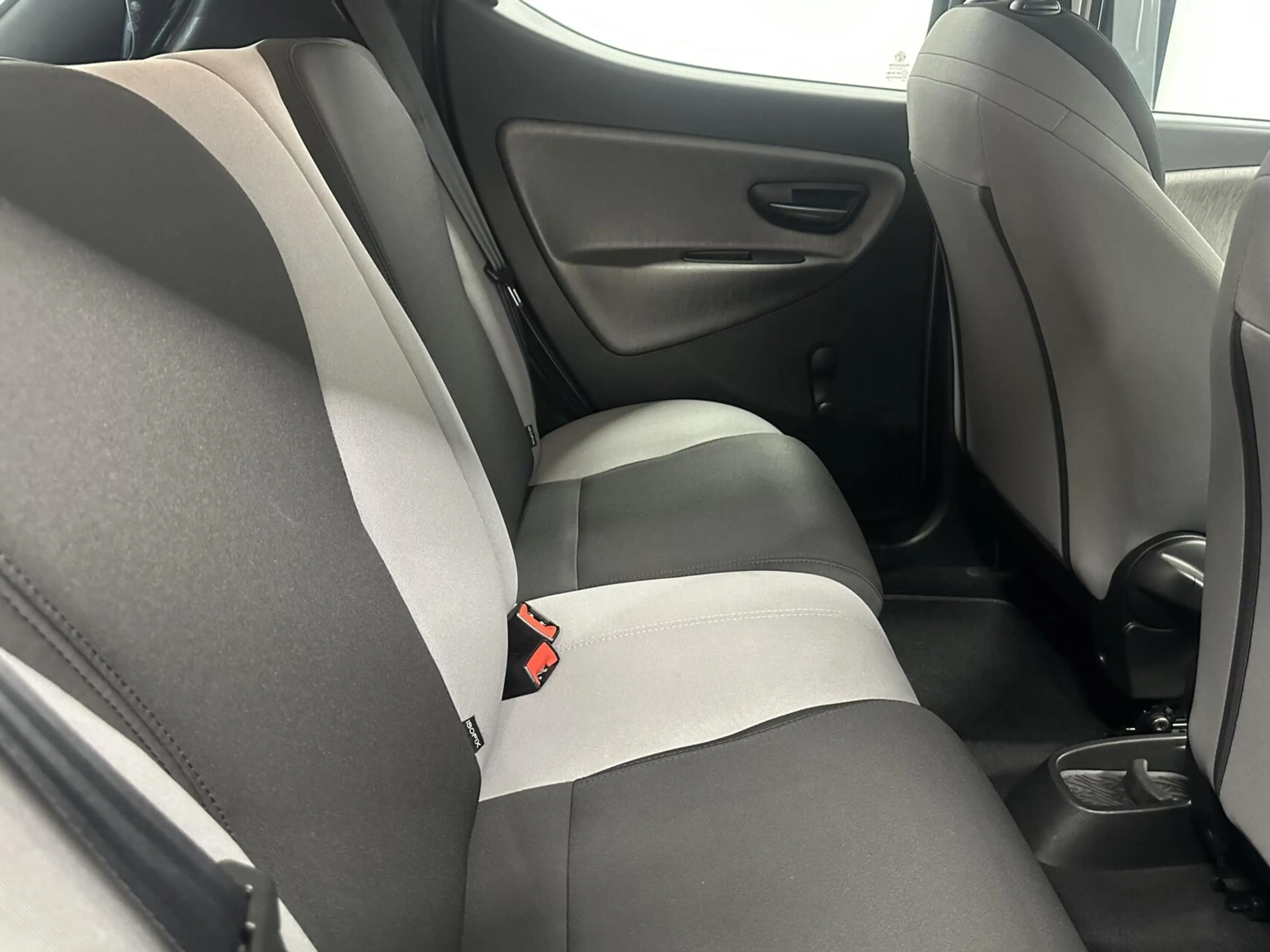 Lancia Ypsilon 0.9 TwinAir S MomoDesign AIRCO LM. — photo 13