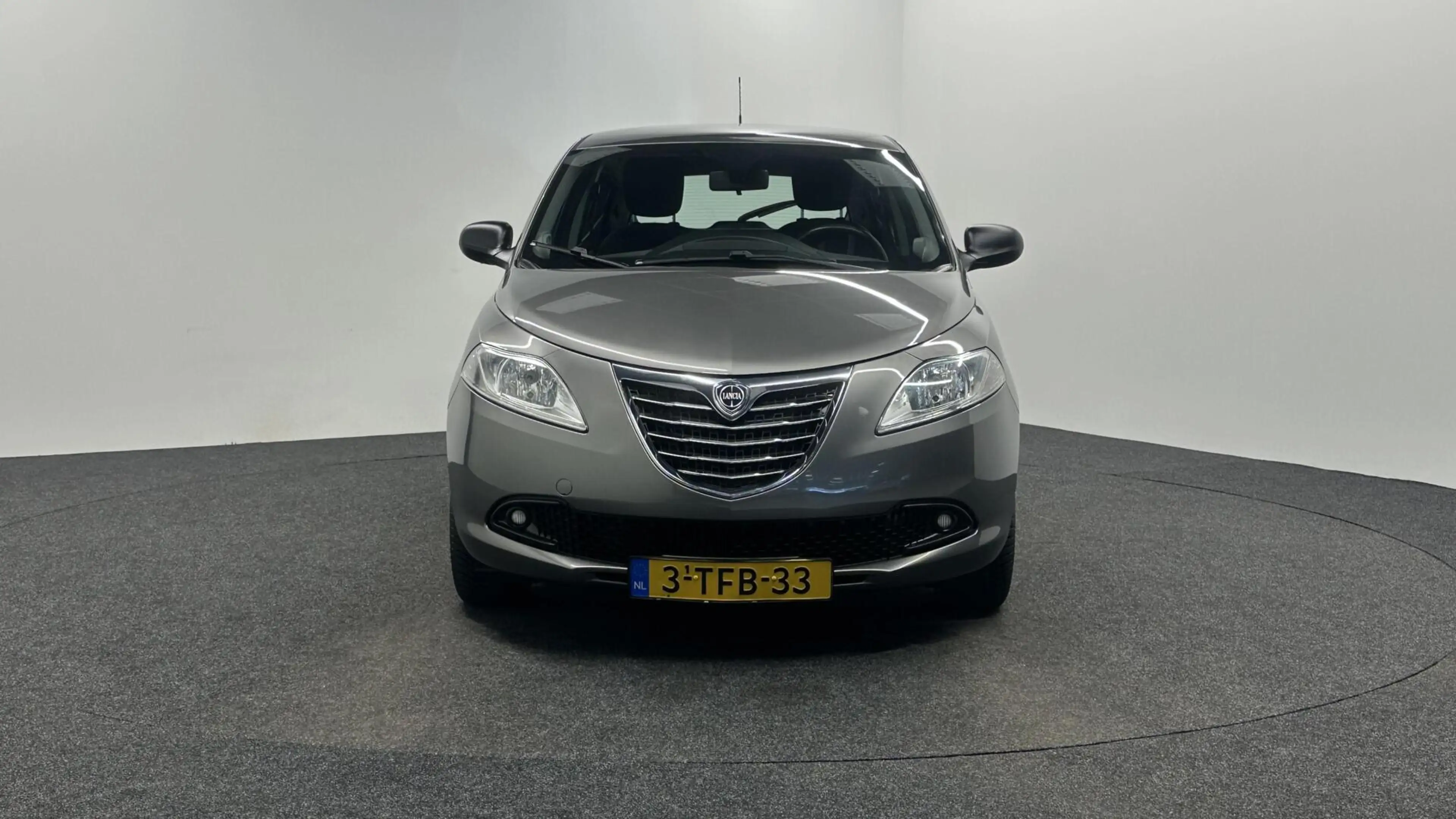 Lancia Ypsilon 0.9 TwinAir S MomoDesign AIRCO LM. — photo 6
