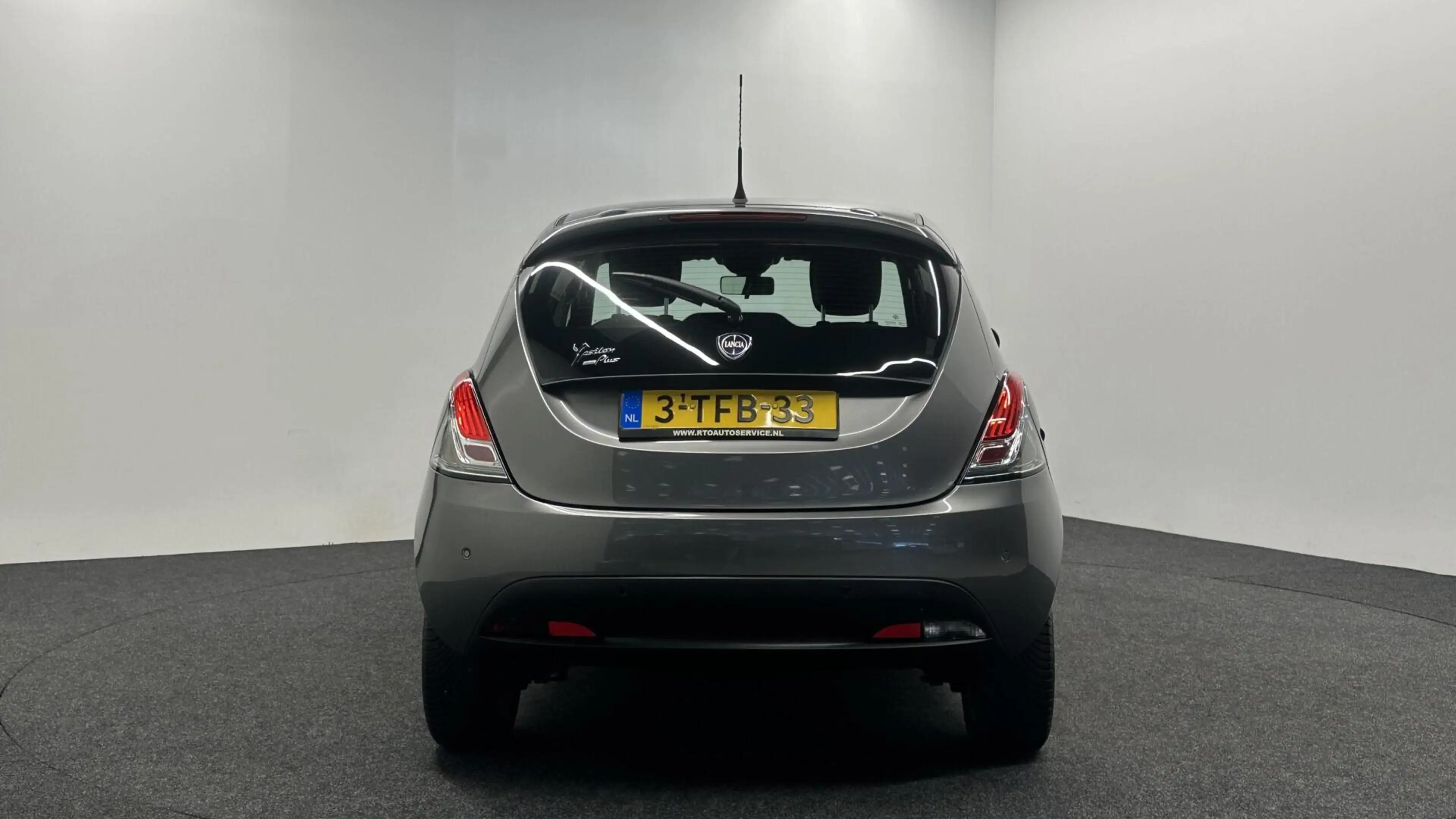 Lancia Ypsilon 0.9 TwinAir S MomoDesign AIRCO LM. — photo 7