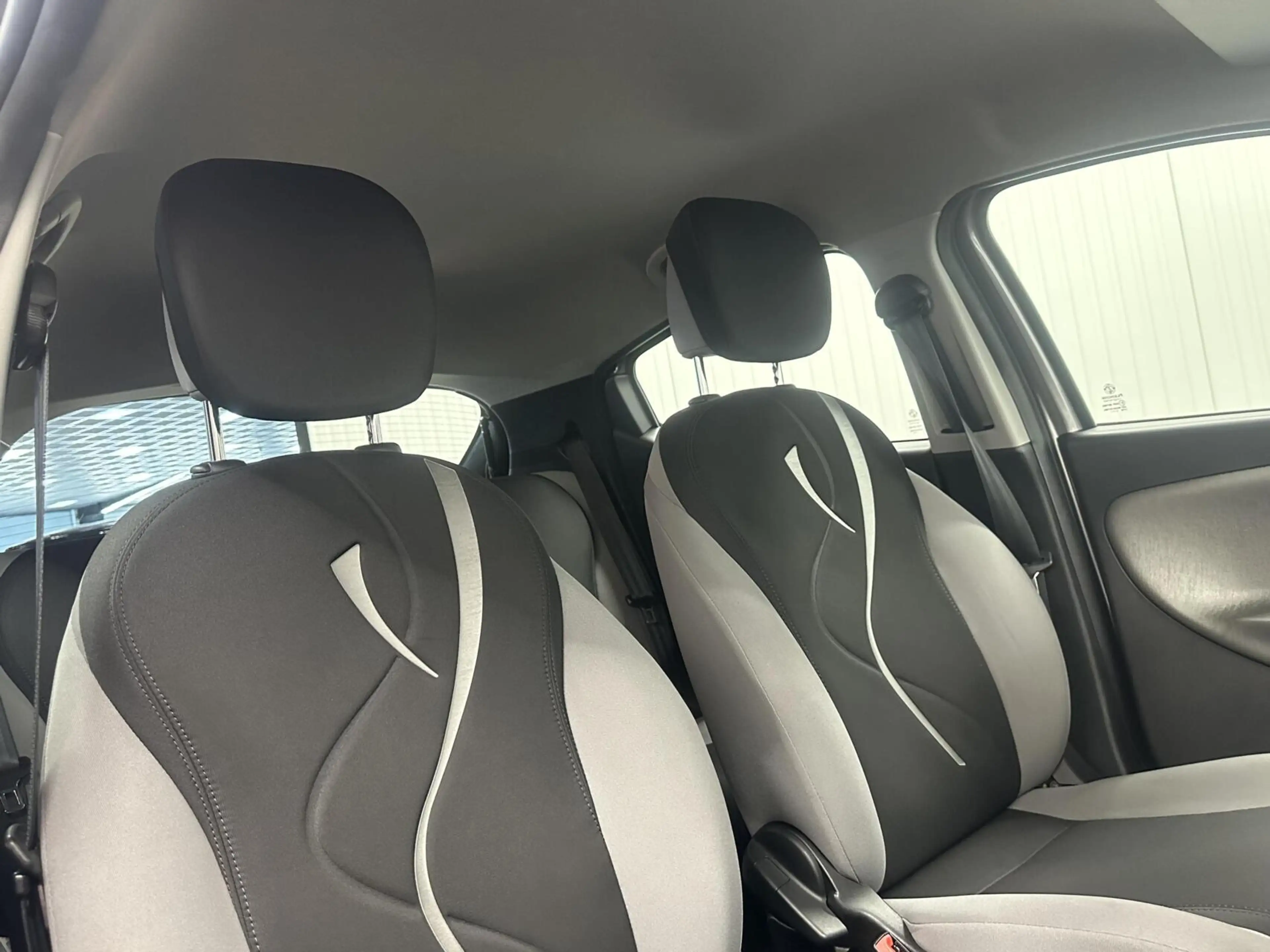 Lancia Ypsilon 0.9 TwinAir S MomoDesign AIRCO LM. — photo 11
