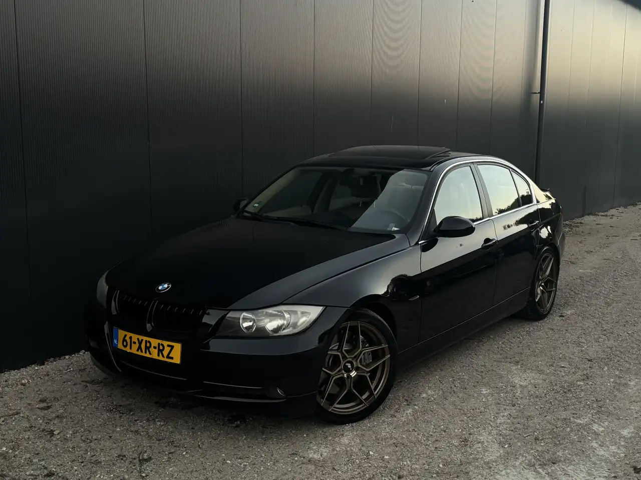 BMW 330