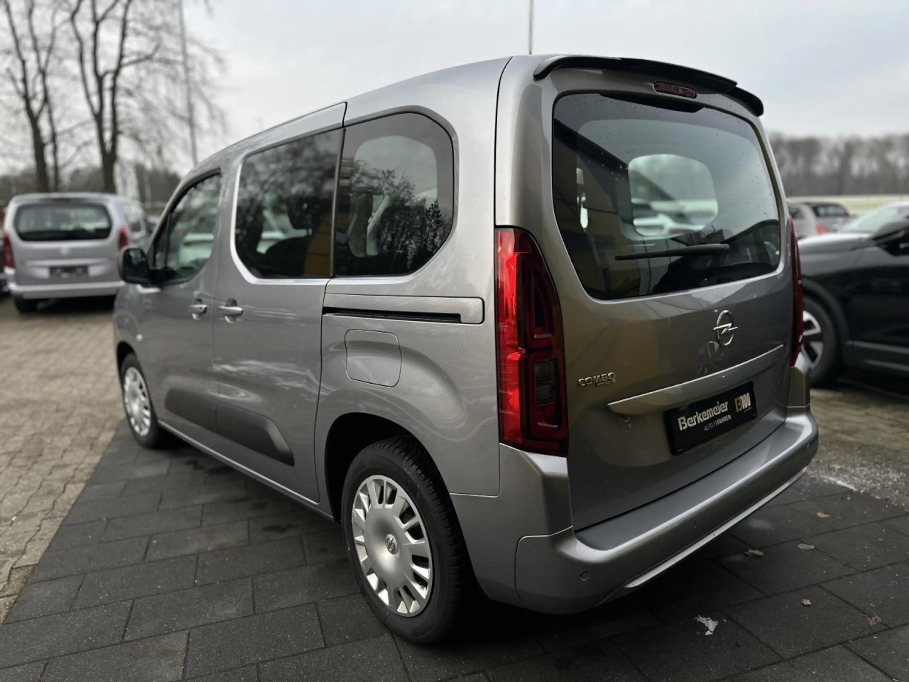 Opel Combo Life Edition **Allwetter/Kamera/Multim** — photo 4