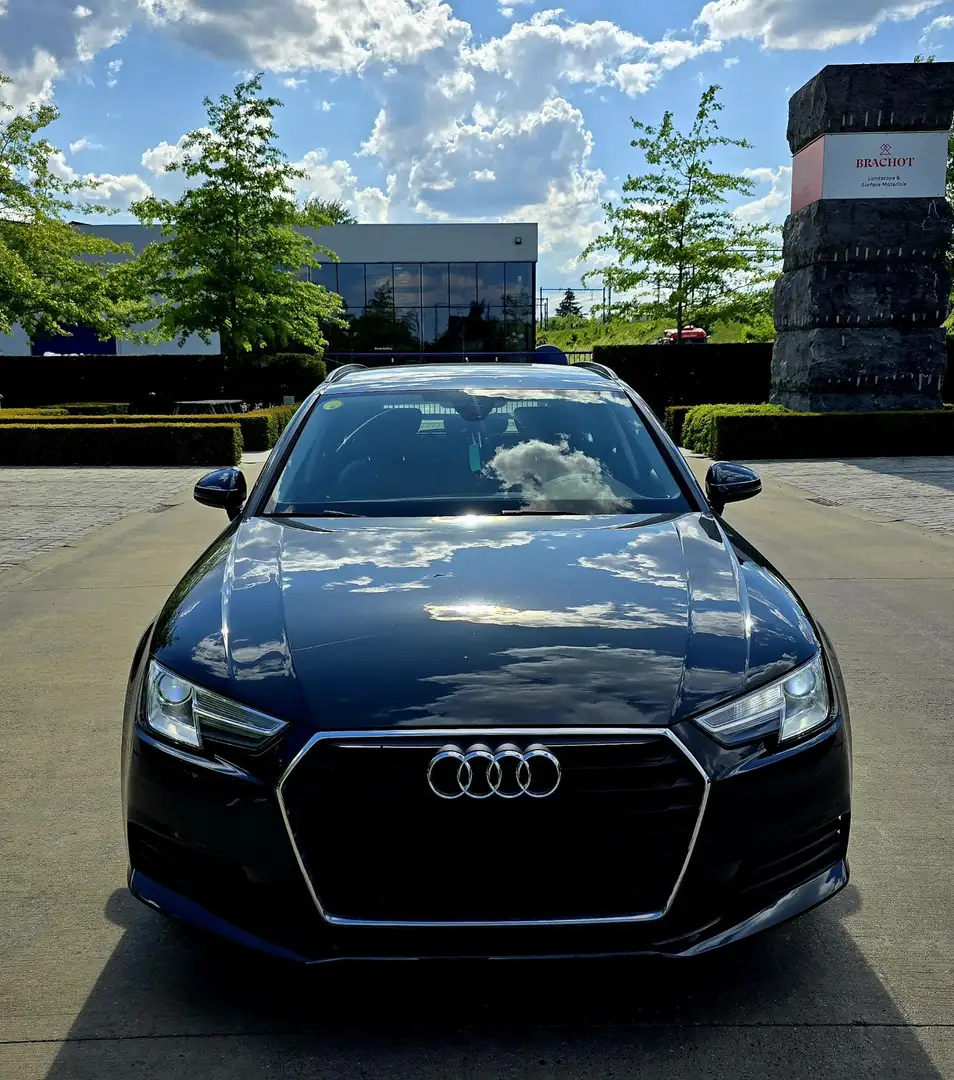 Audi A4 Avant 2.0 TDI Gris - 1