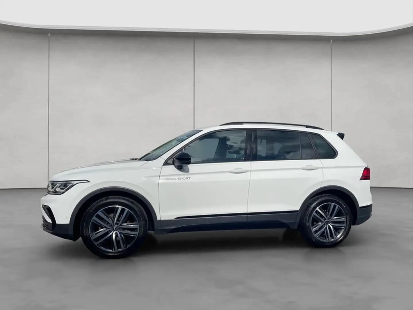 Volkswagen Tiguan 1.5 TSI DSG Life ACC NAVI AHK MATRIX SHZ Wit - 2