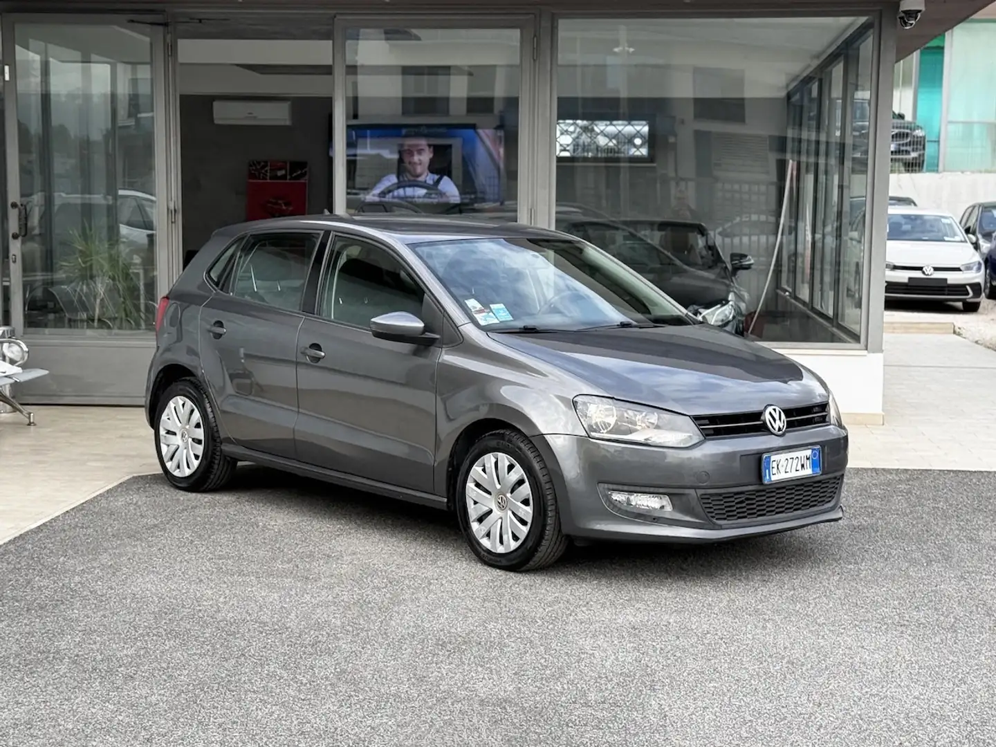 Volkswagen Polo 1.4 Benzina 85CV E5 Neo. - 2011 Gris - 1