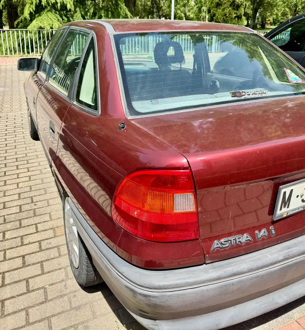 Opel Astra Astra Caravan 2.0i Club Club Rojo - 2
