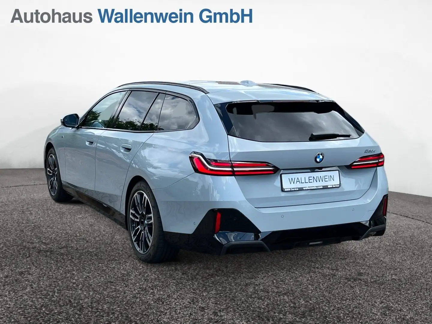 BMW 520 d Touring, M Sport, Panorama, AHK, kein Mietwagen Grau - 2