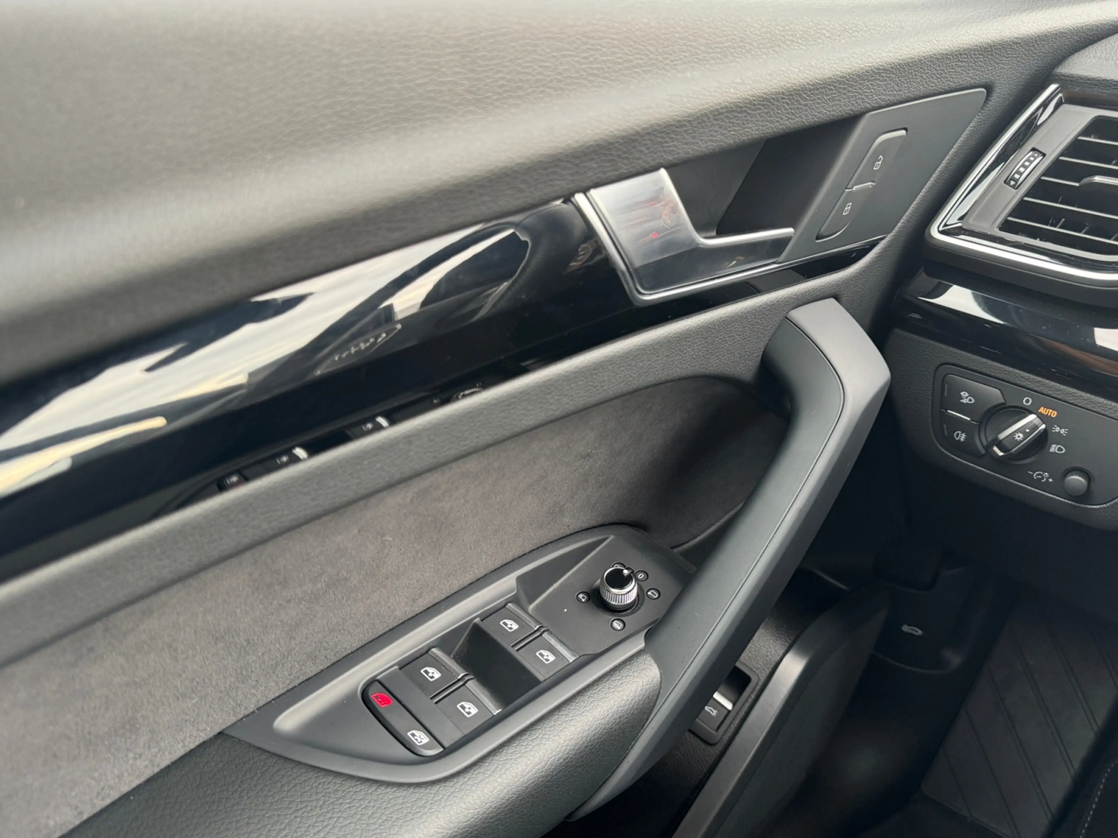 Audi Q5 50 299pk TFSI e S edition Competition Exclusive Kl — photo 13