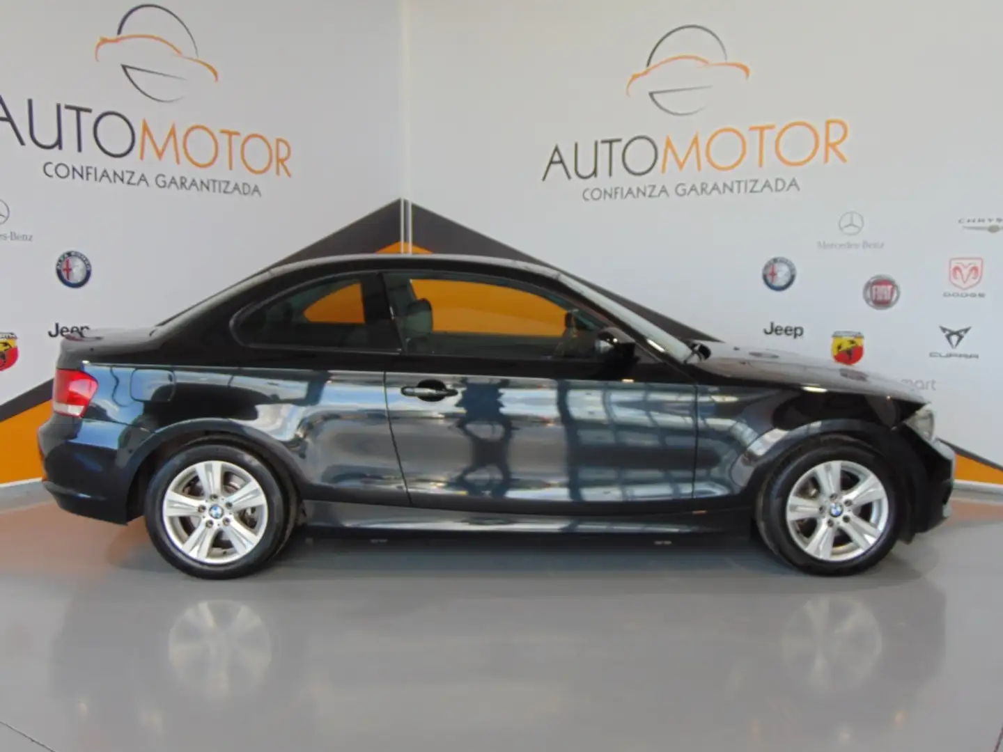 BMW 120 120d Coupé Negro - 1