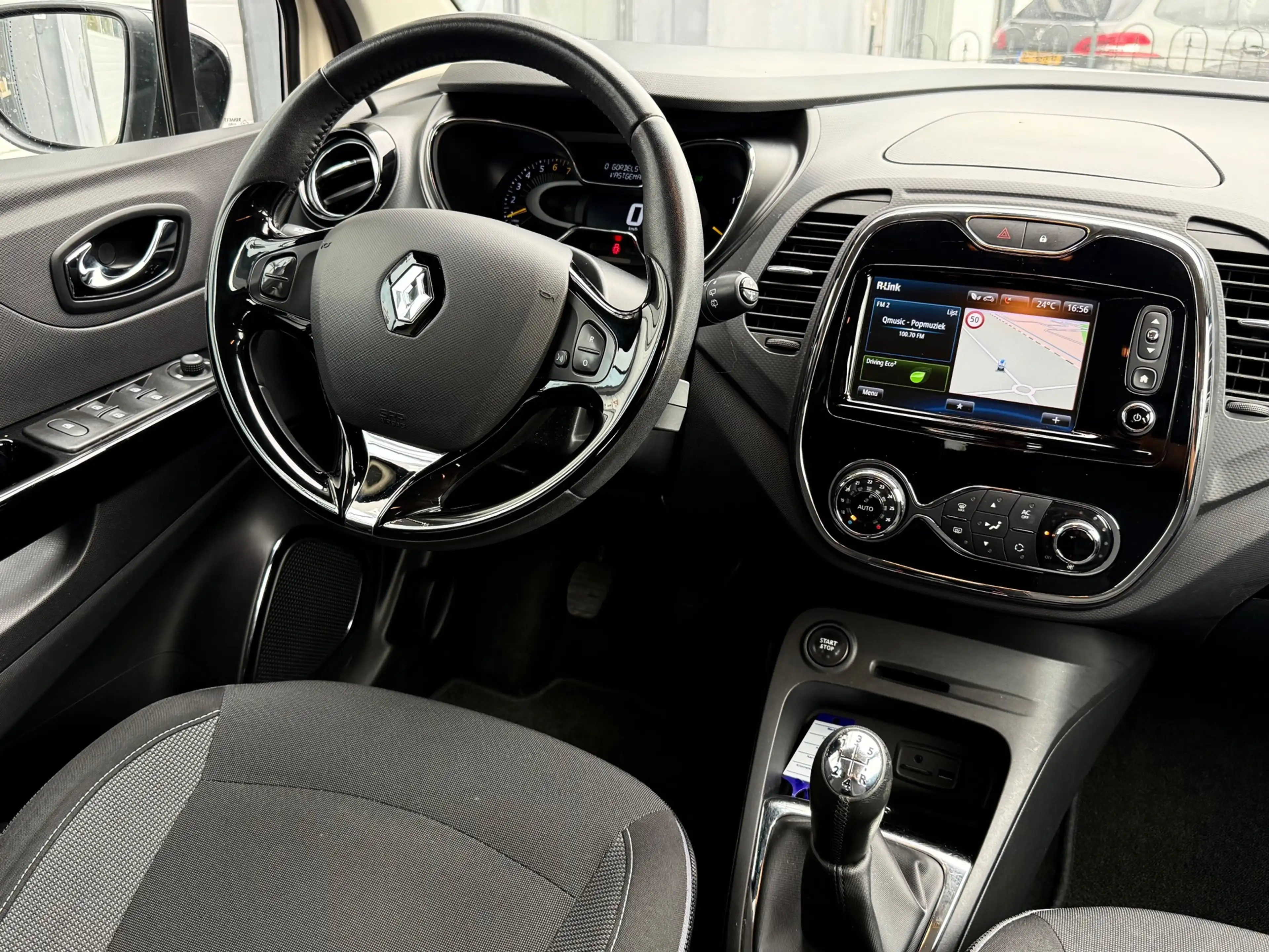 Renault Captur 0.9 TCe Dynamique| CAMERA| KEYLESS| NAP — photo 15