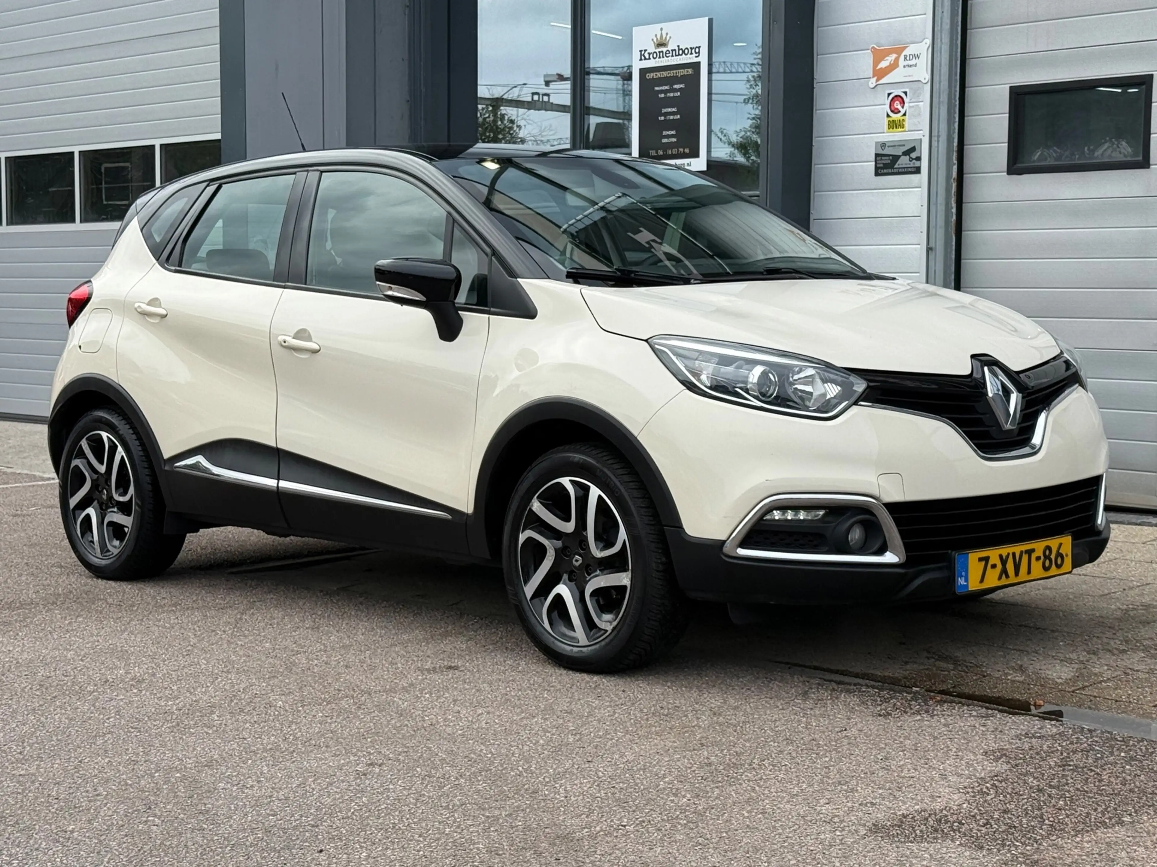 Renault Captur 0.9 TCe Dynamique| CAMERA| KEYLESS| NAP — photo 14