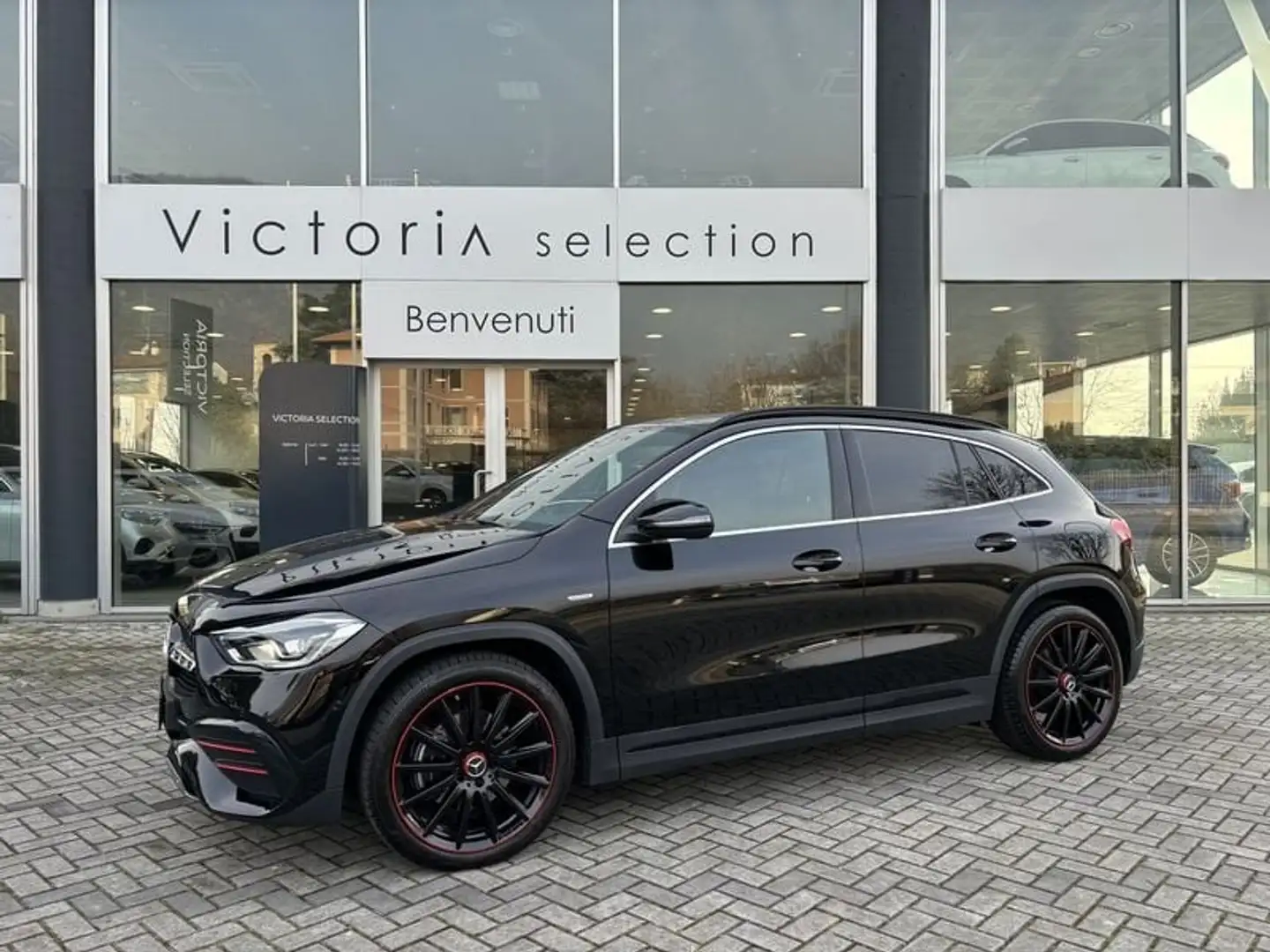 Mercedes-Benz GLA 180 GLA 180 Automatic Premium Nero - 1