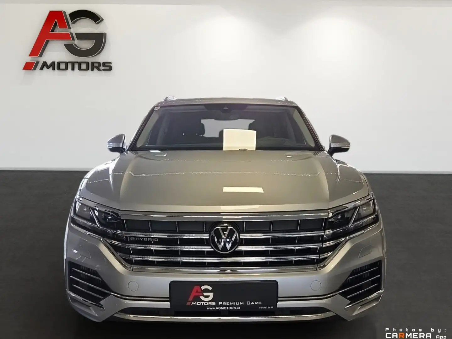 Volkswagen Touareg 4Motion V6 TSI eHybrid PHEV Elegance Aut./Panoram Silber - 2