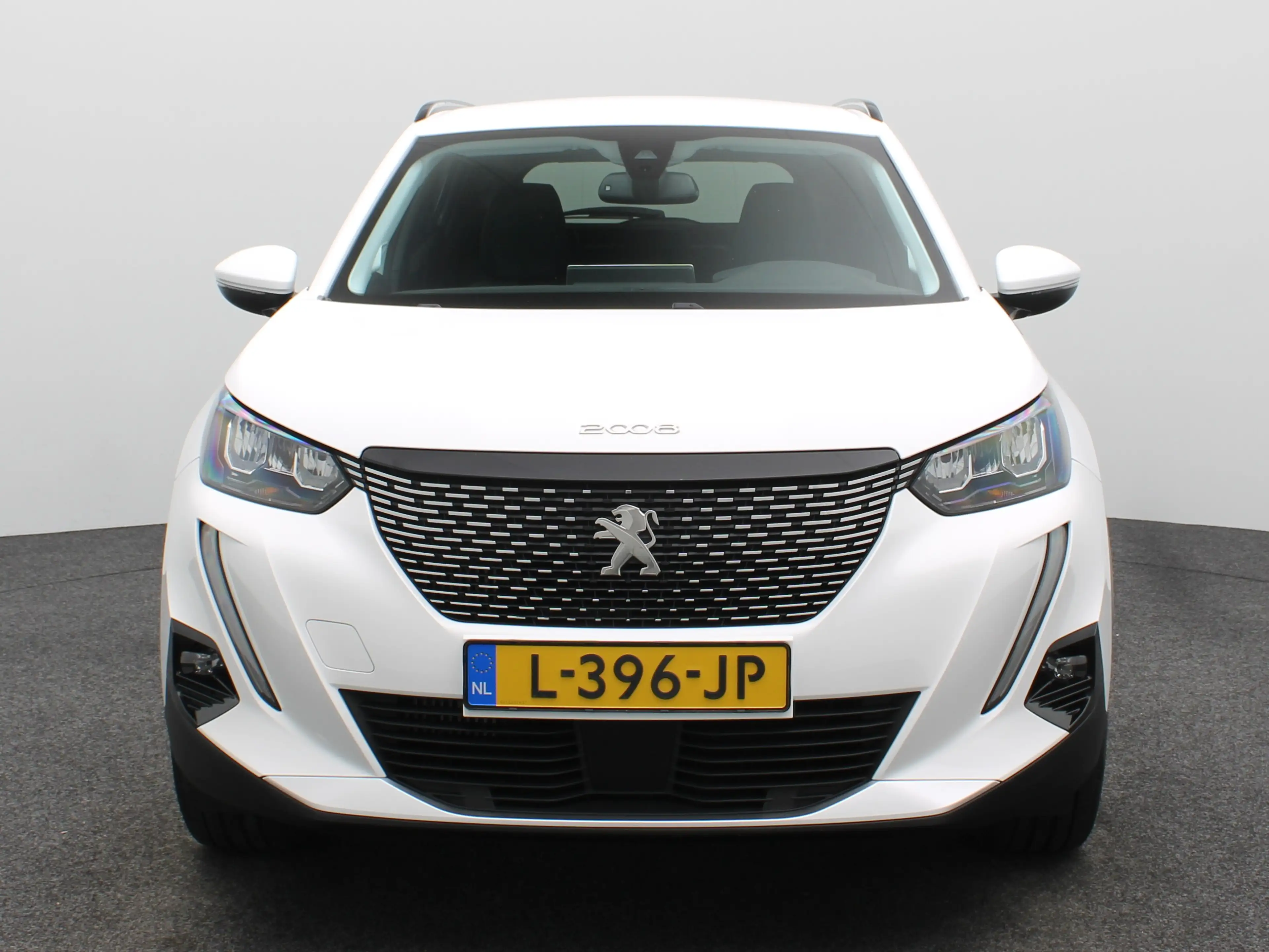 Peugeot 2008 1.2 PureTech Allure Pack | Navi | Cruise | Clima | — photo 5