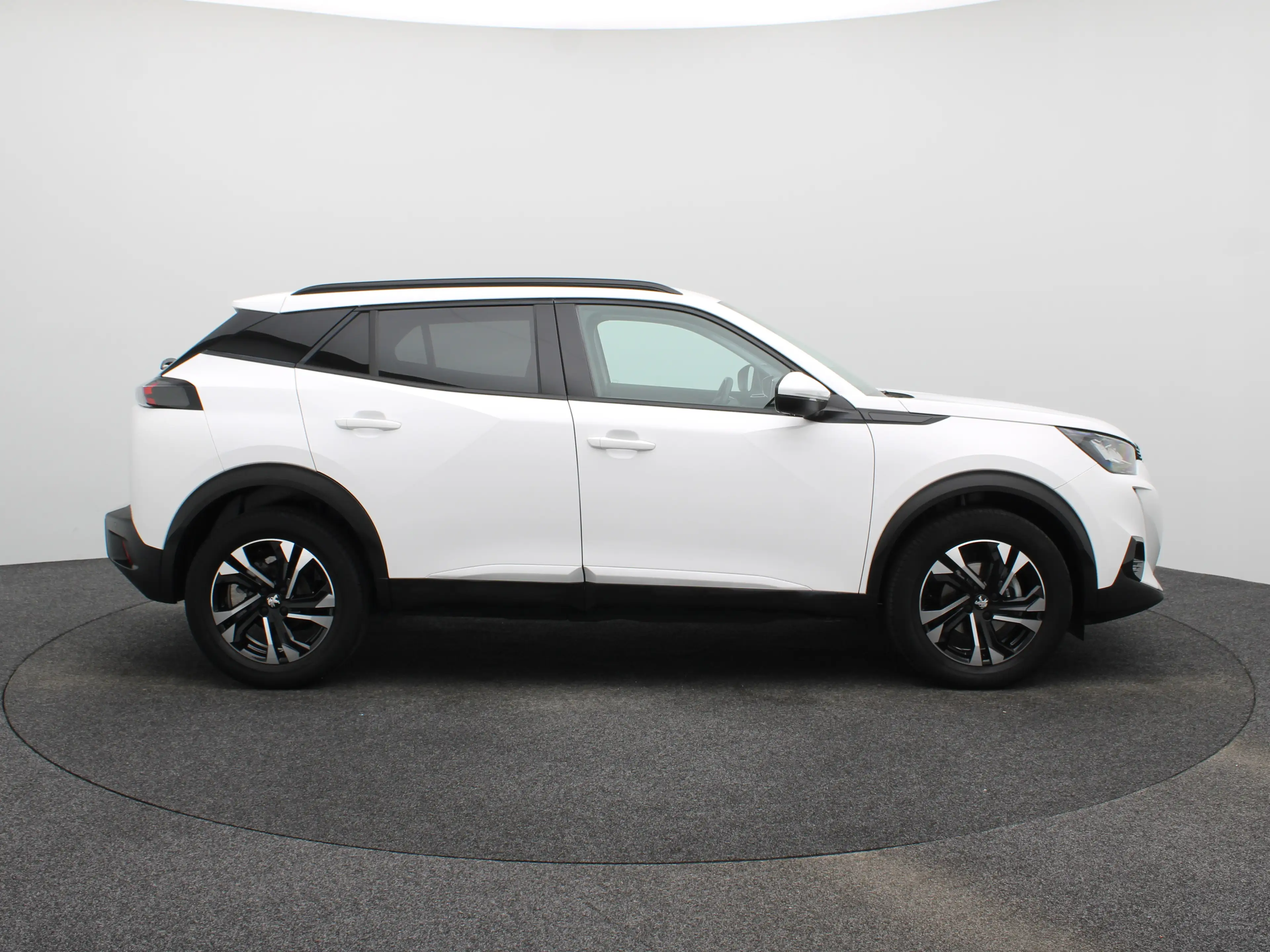Peugeot 2008 1.2 PureTech Allure Pack | Navi | Cruise | Clima | — photo 14