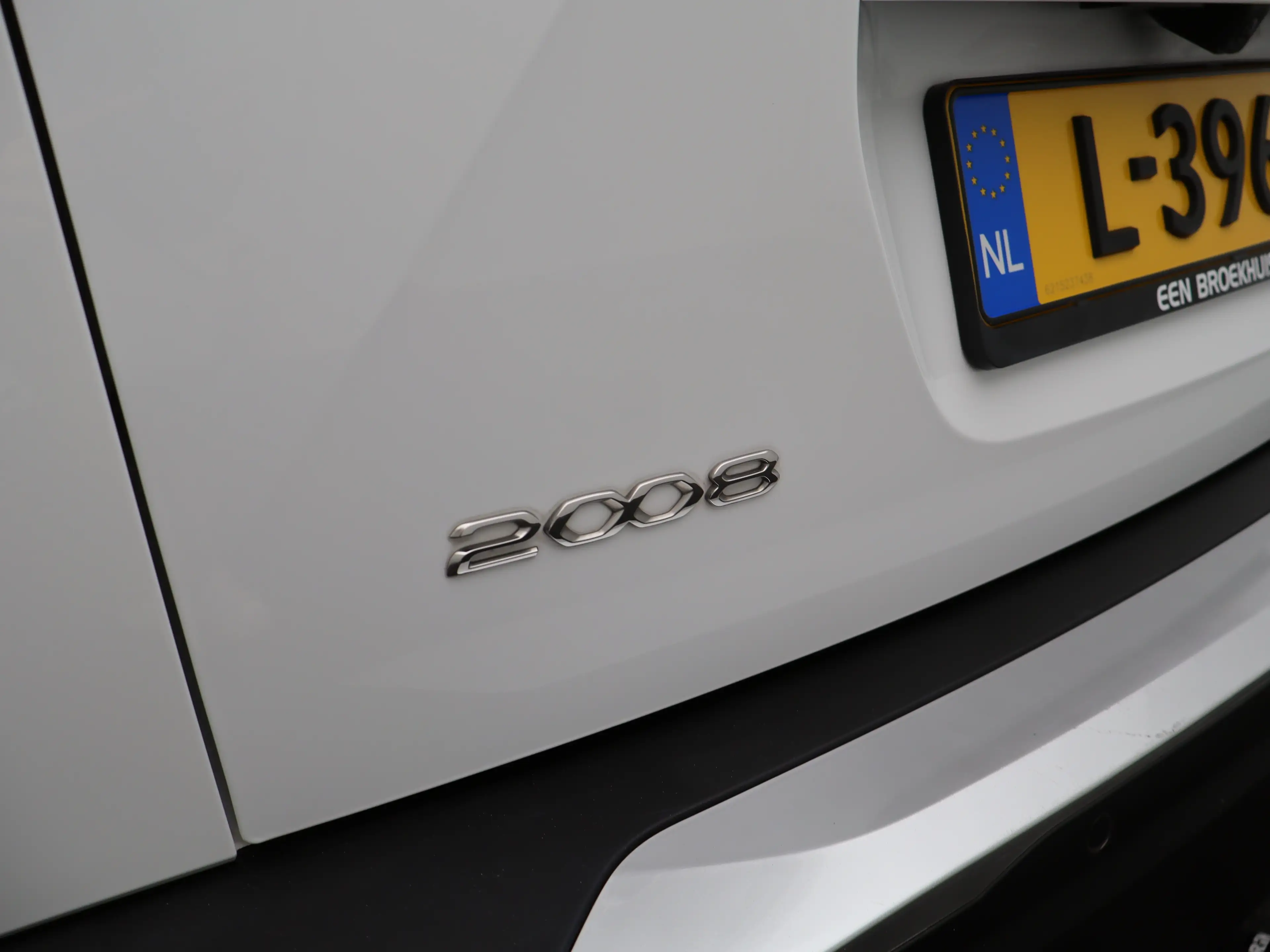 Peugeot 2008 1.2 PureTech Allure Pack | Navi | Cruise | Clima | — photo 43