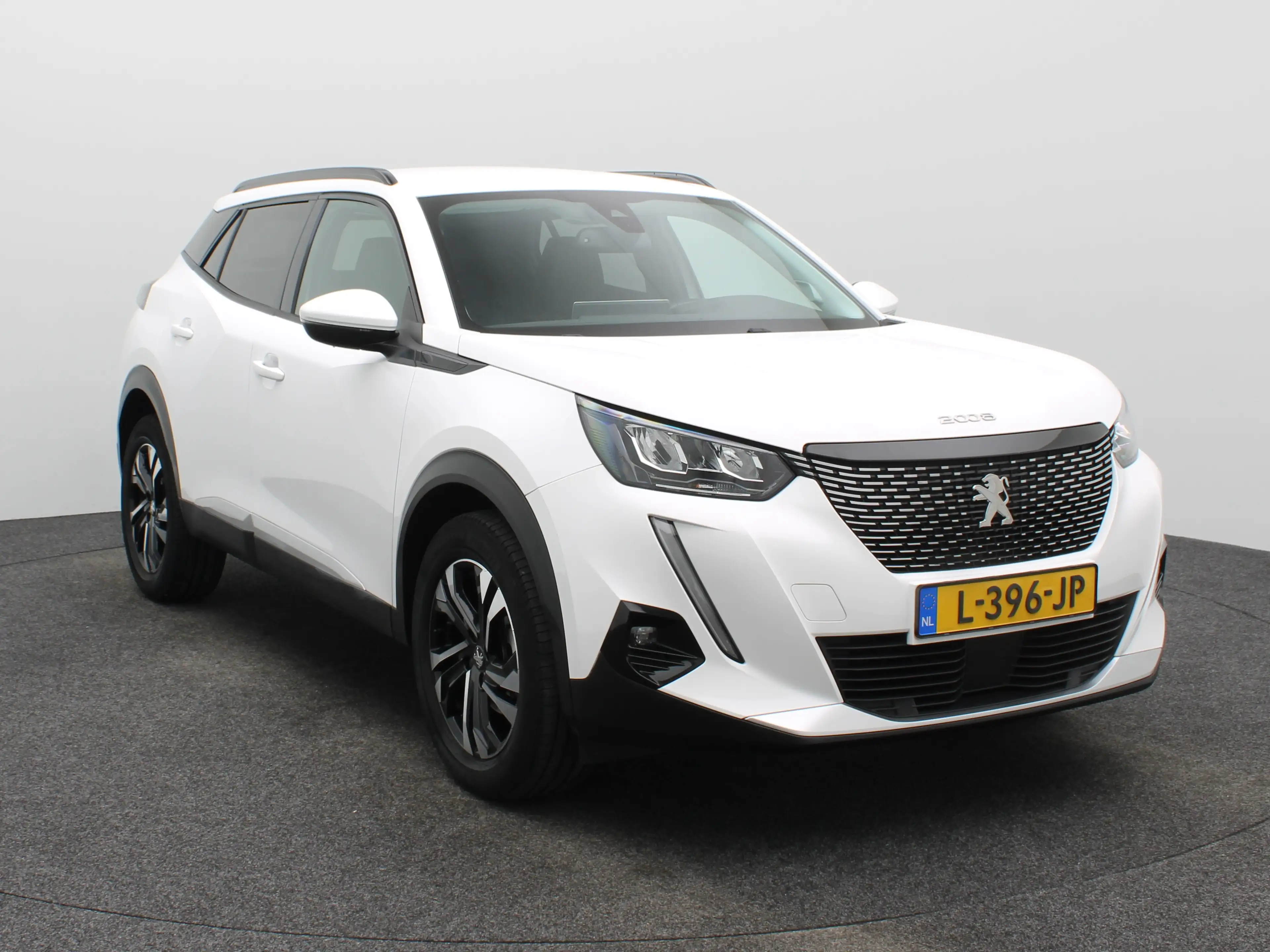 Peugeot 2008 1.2 PureTech Allure Pack | Navi | Cruise | Clima | — photo 9