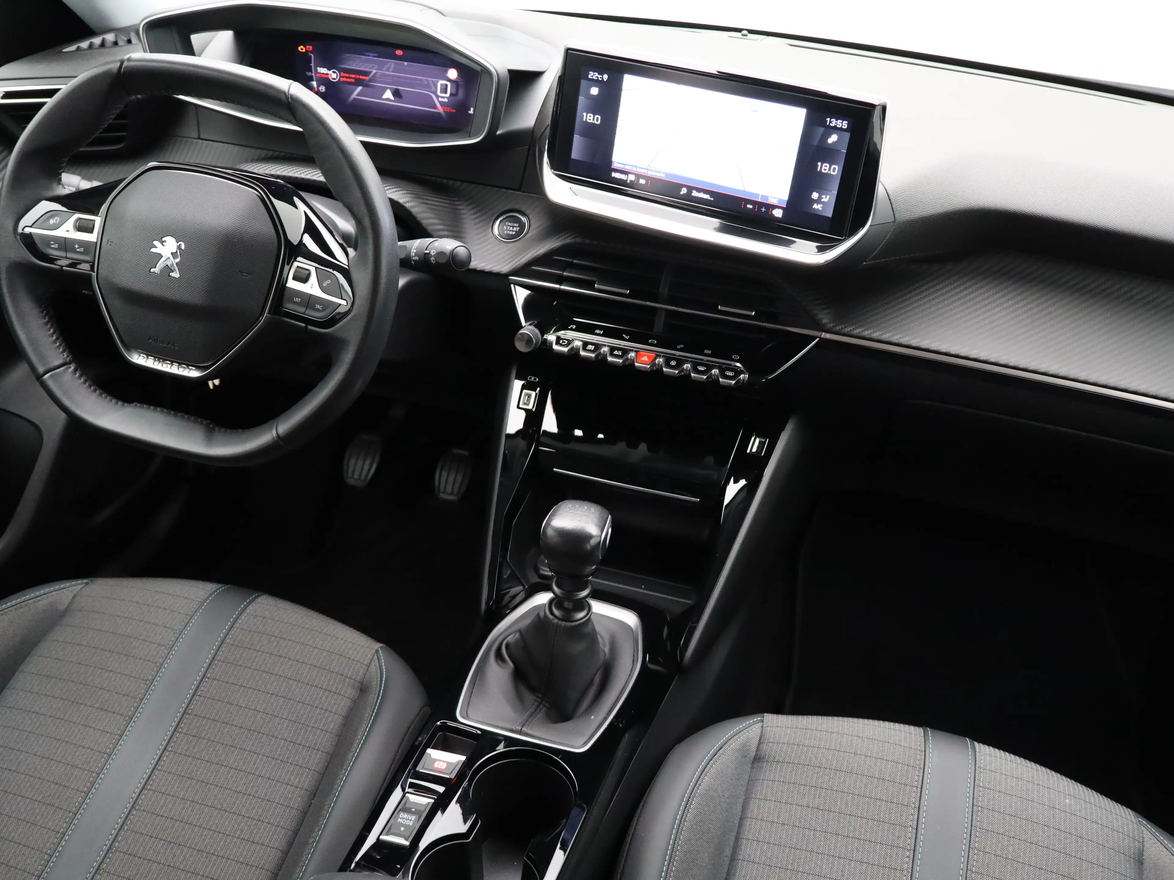 Peugeot 2008 1.2 PureTech Allure Pack | Navi | Cruise | Clima | — photo 36