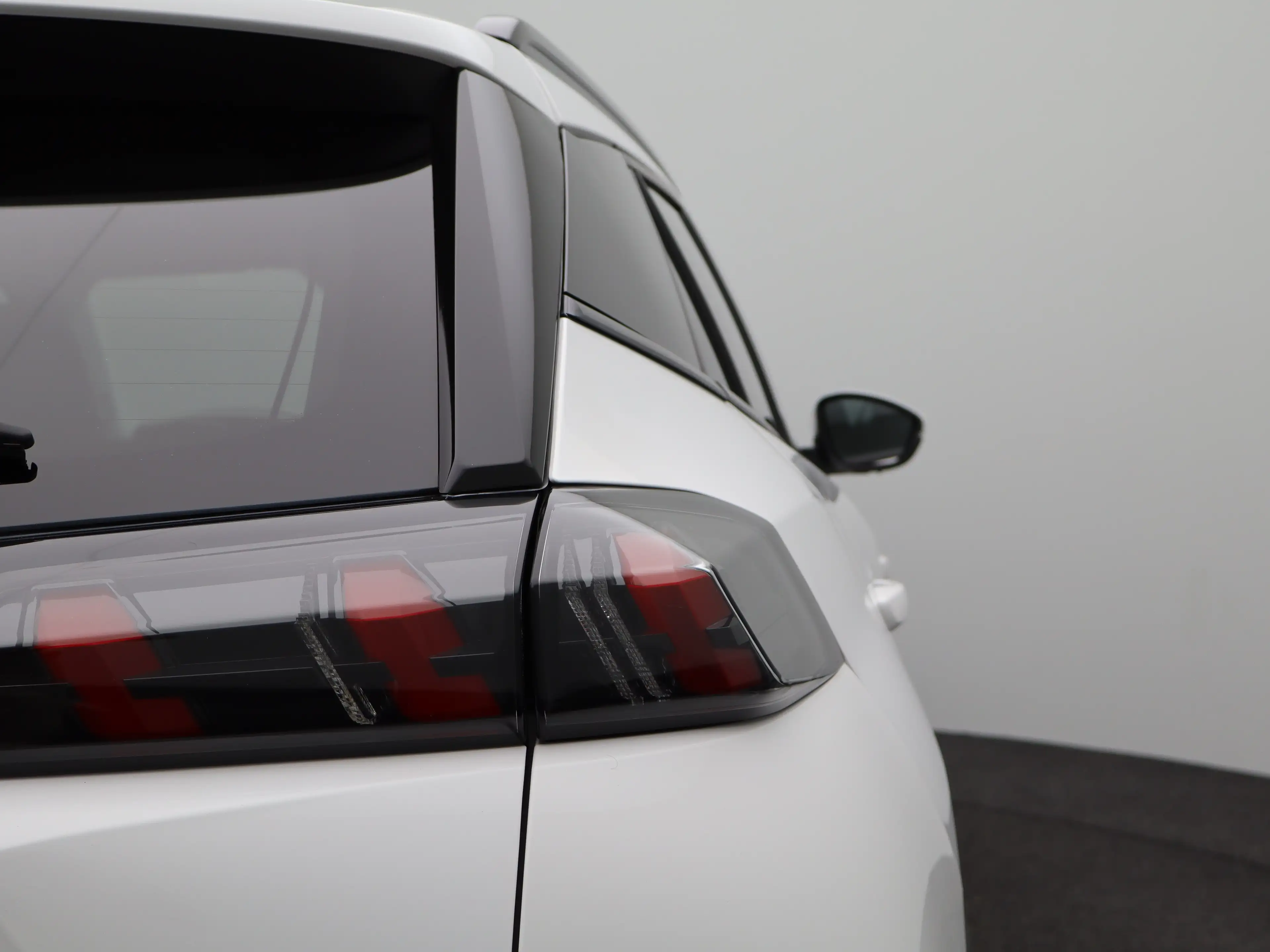 Peugeot 2008 1.2 PureTech Allure Pack | Navi | Cruise | Clima | — photo 45