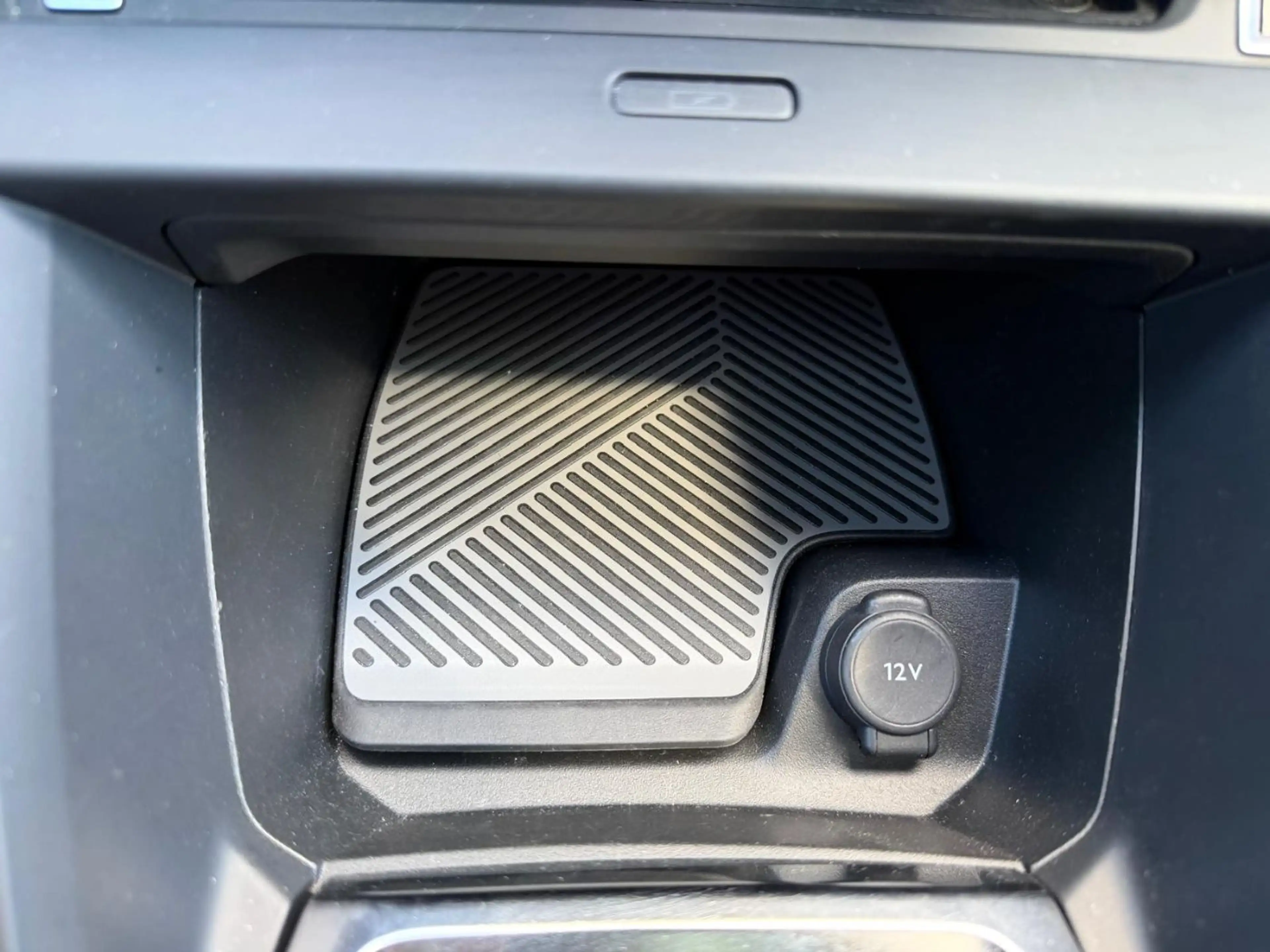 Citroen C4 X 1.2 PureTech 130 Max LED+Navi+2xKlima+Kam. — photo 15