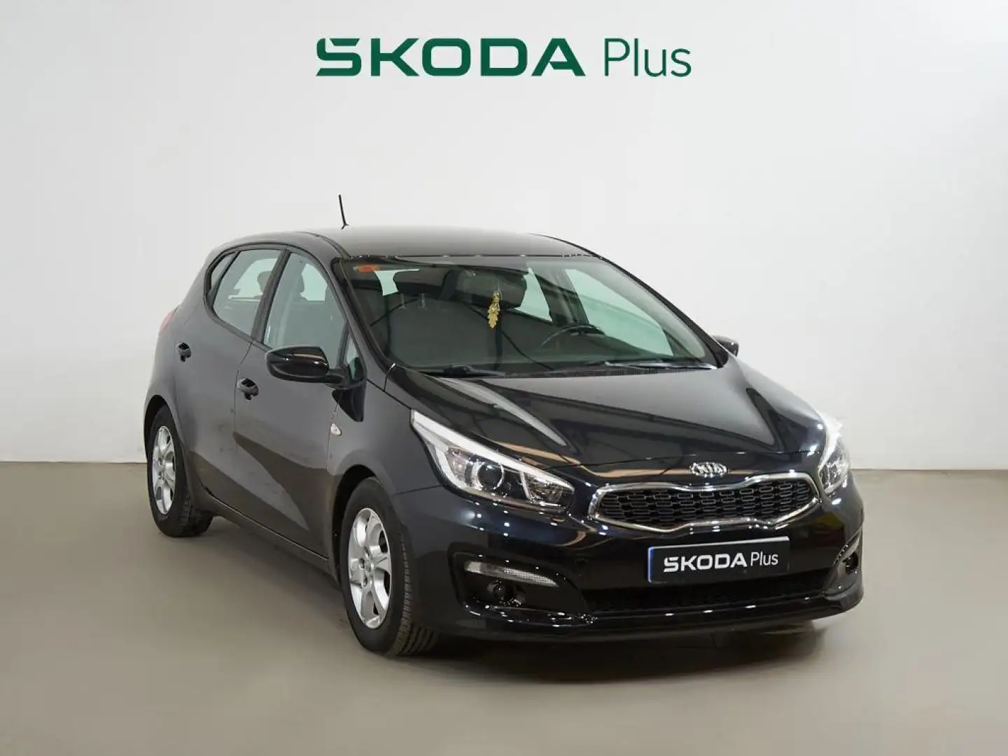 Kia Ceed / cee'd 1.4 CRDi WGT Concept 66 kW (90 CV) Negro - 1