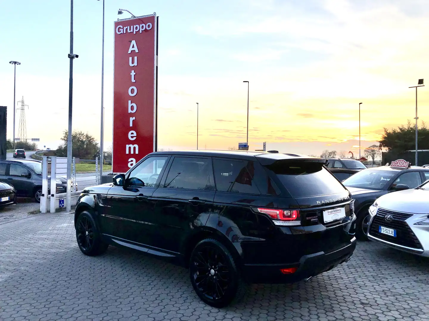 Land Rover Range Rover Sport Range Rover Sport II 3.0 tdV6 HSE Dynamic auto Zwart - 2