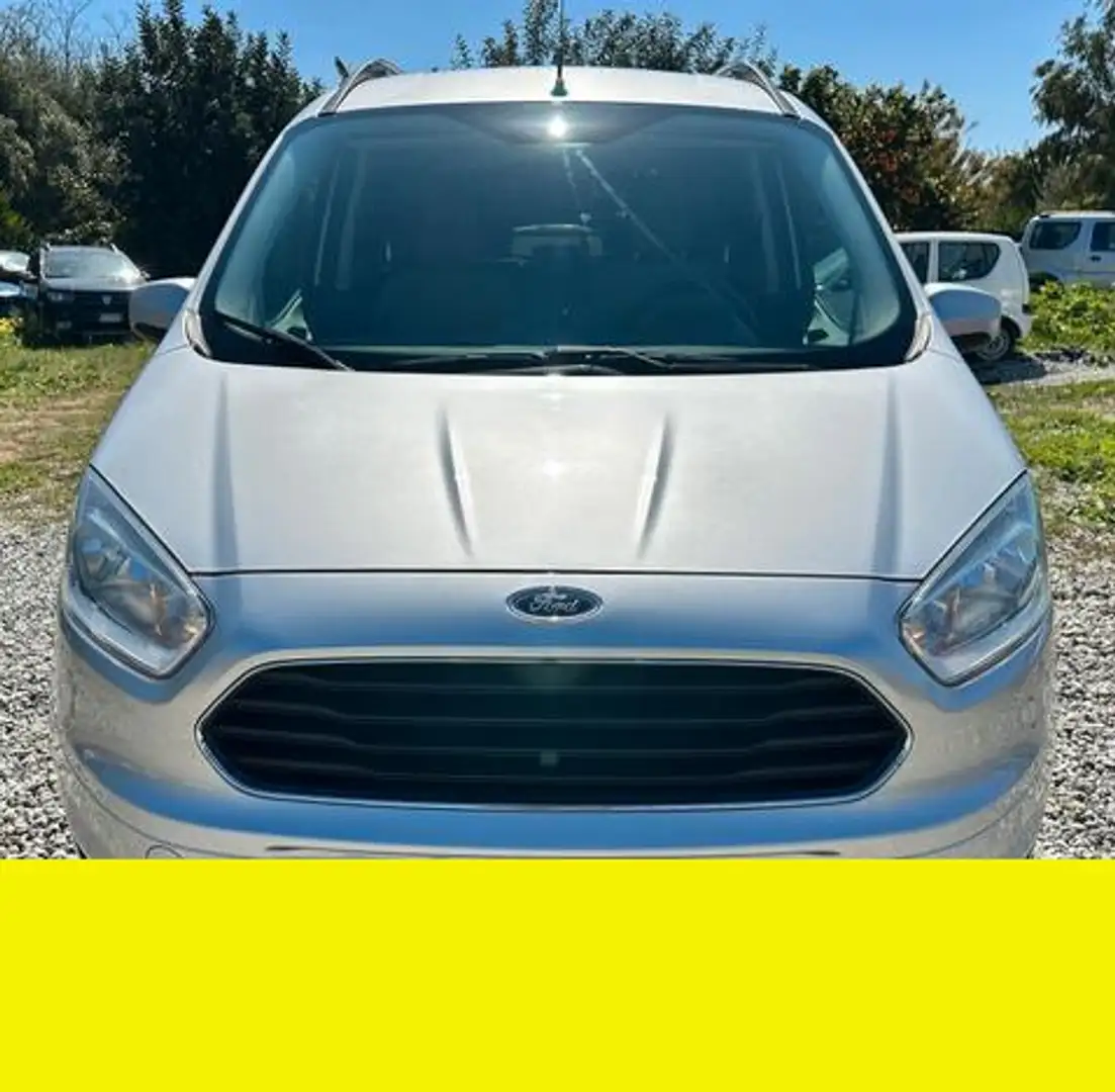 Ford Tourneo Courier - 2