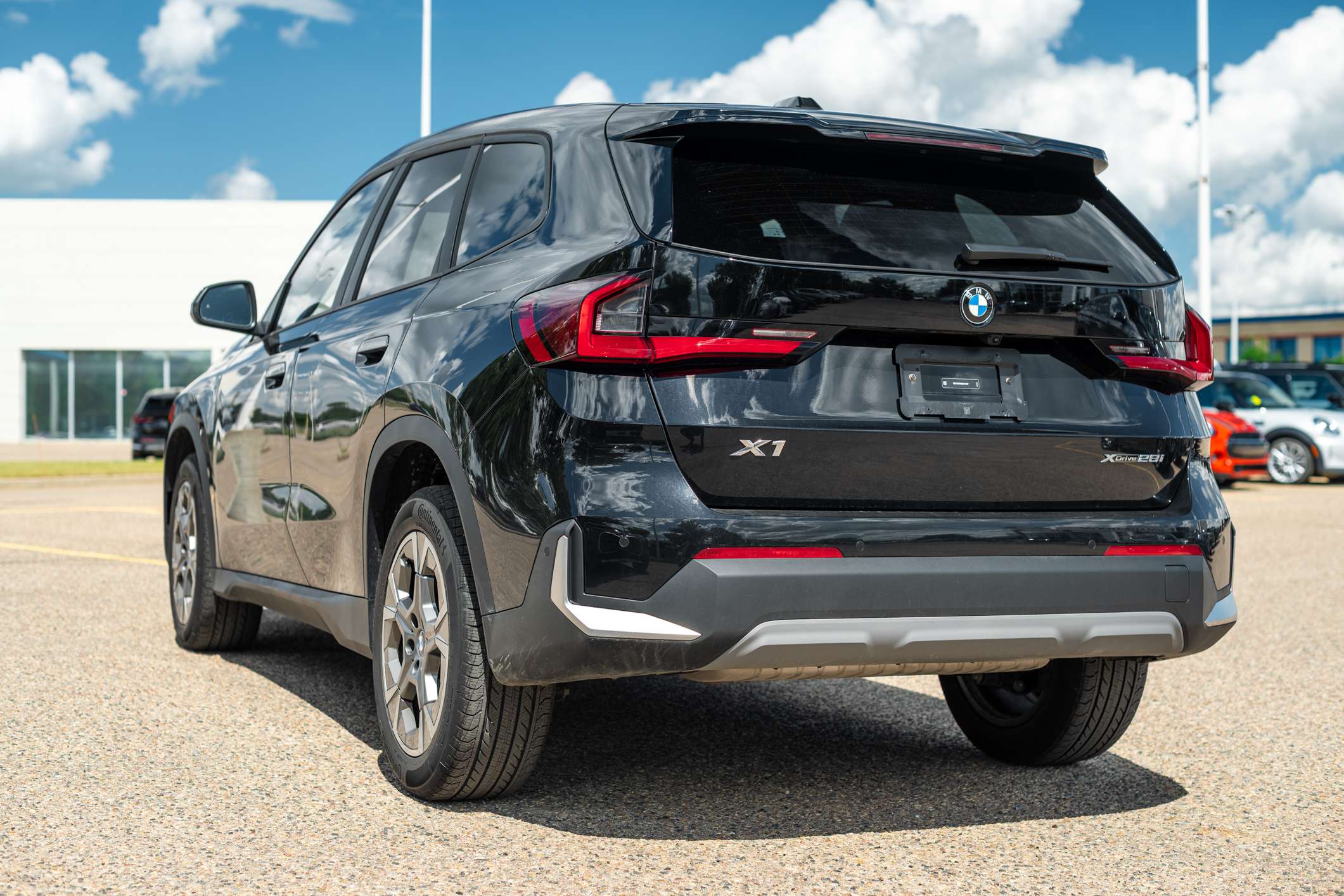2025 BMW X1 xDrive28i | Premium Essential, Heated Seats, Carpl thumb 20