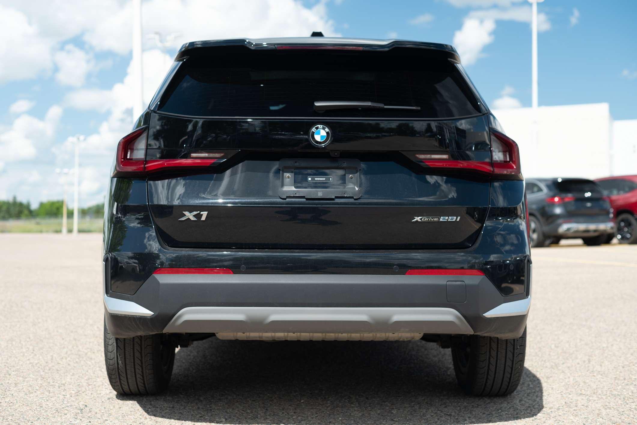 2025 BMW X1 xDrive28i | Premium Essential, Heated Seats, Carpl thumb 17