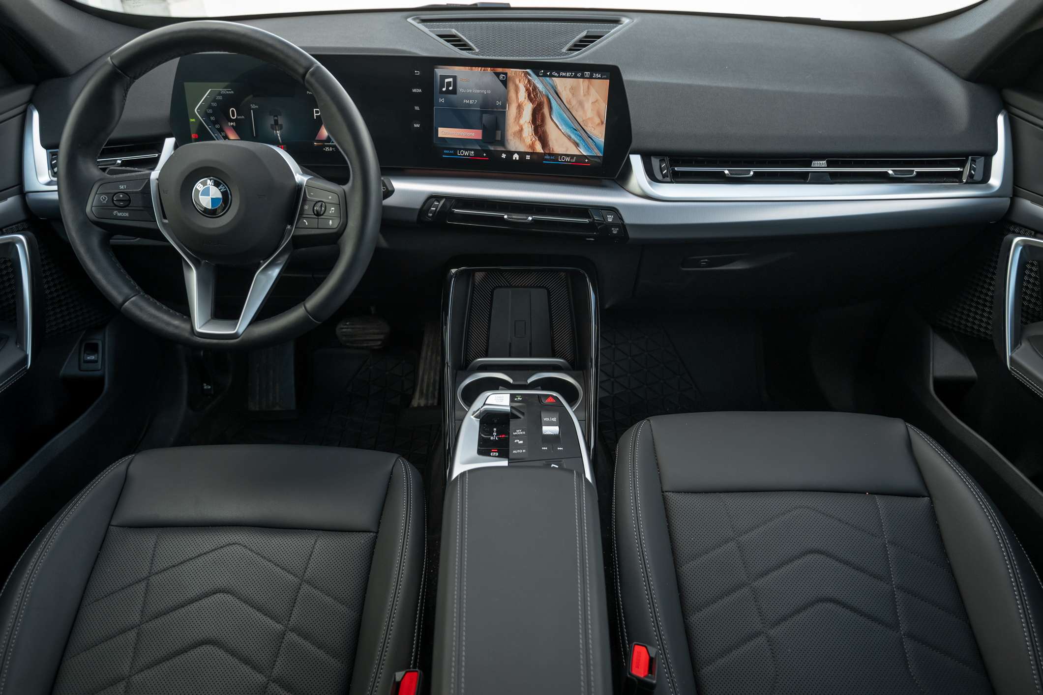 2025 BMW X1 xDrive28i | Premium Essential, Heated Seats, Carpl thumb 8