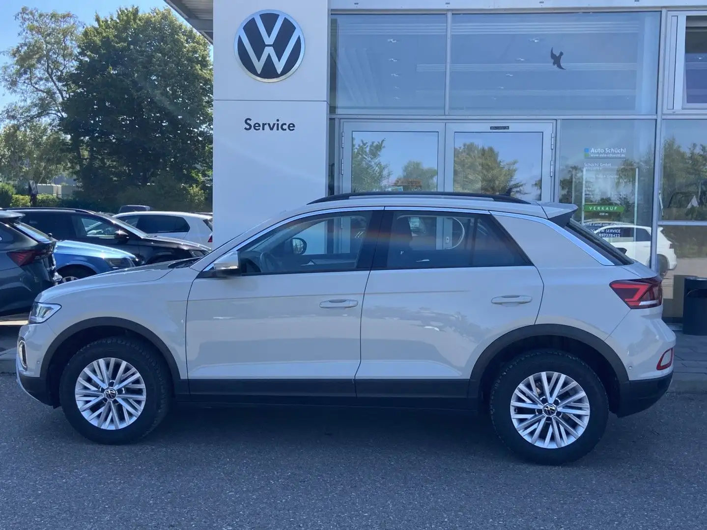 Volkswagen T-Roc 1.5 TSI DSG Life NAVI+LED+AHK+APP-CONNECT+ Grau - 2