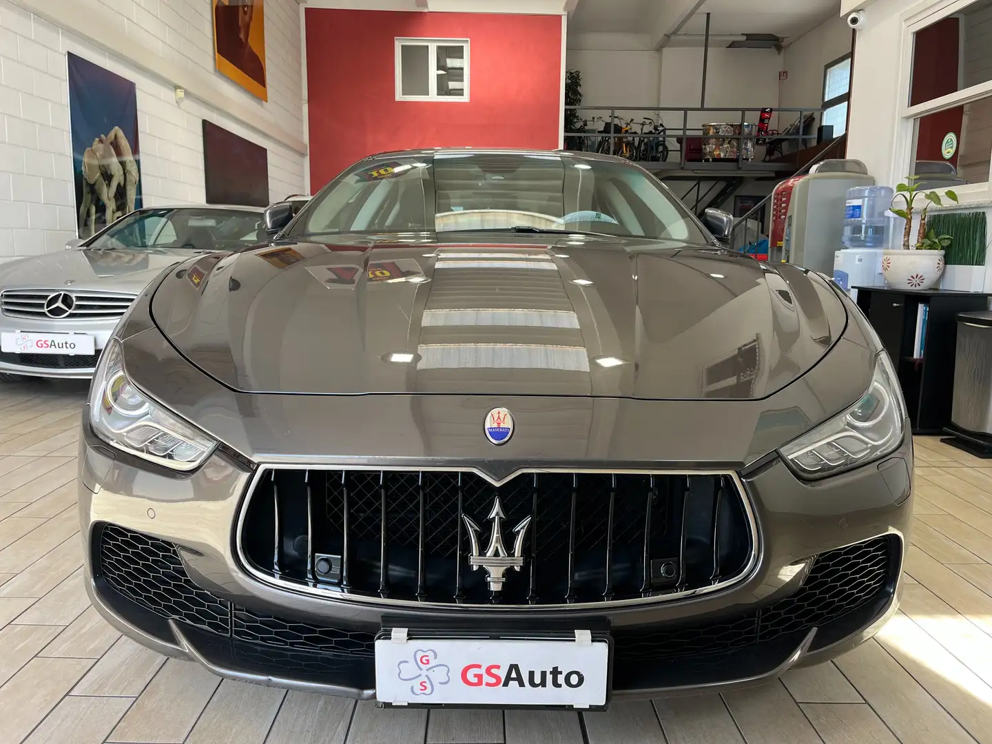 Maserati Ghibli Ghibli III 2013 3.0 V6 bt S Q4 410cv auto Grijs - 2