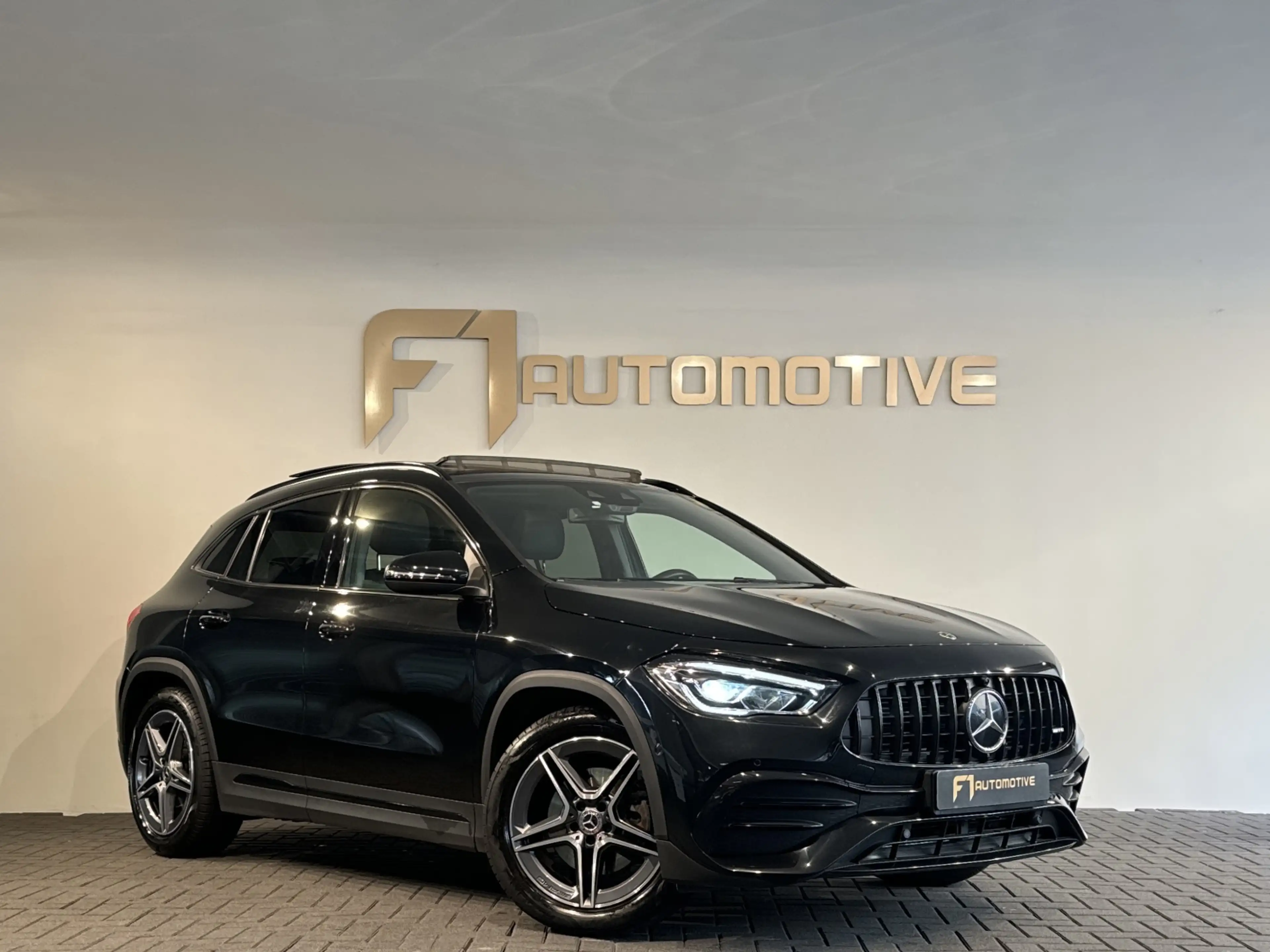Mercedes-Benz GLA 250 4MATIC AMG Line Pano|ACC|Camera|Dodehoek — photo 3
