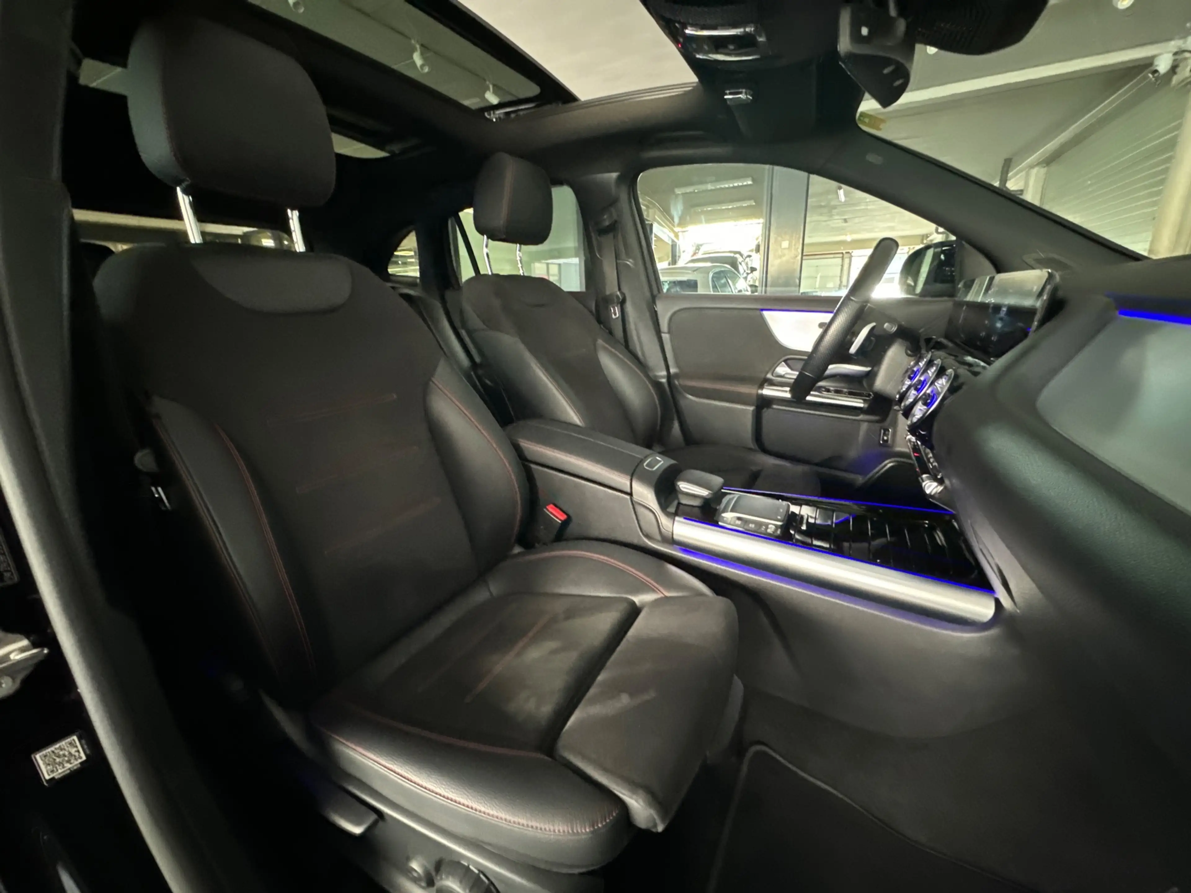 Mercedes-Benz GLA 250 4MATIC AMG Line Pano|ACC|Camera|Dodehoek — photo 35
