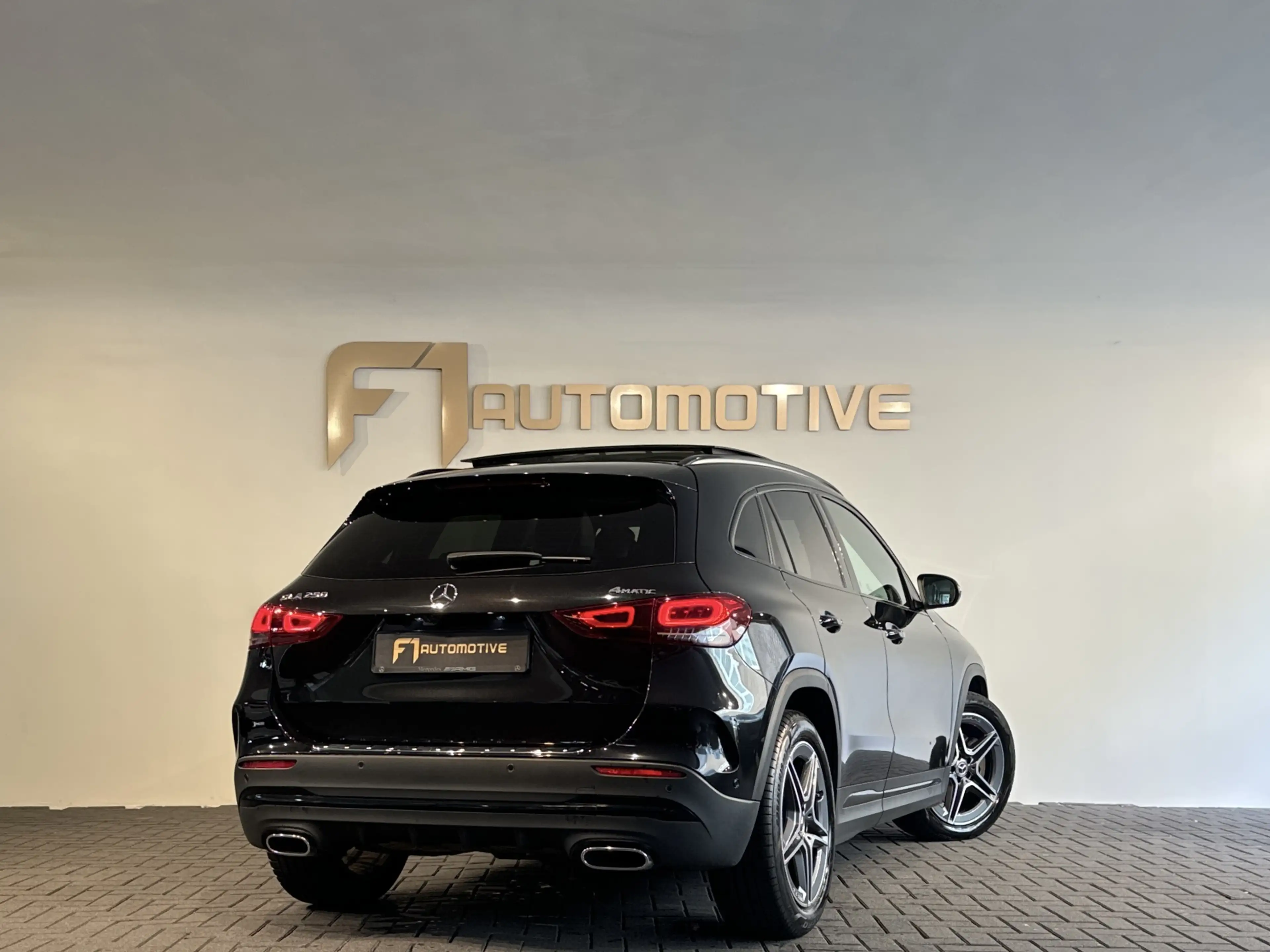 Mercedes-Benz GLA 250 4MATIC AMG Line Pano|ACC|Camera|Dodehoek — photo 4