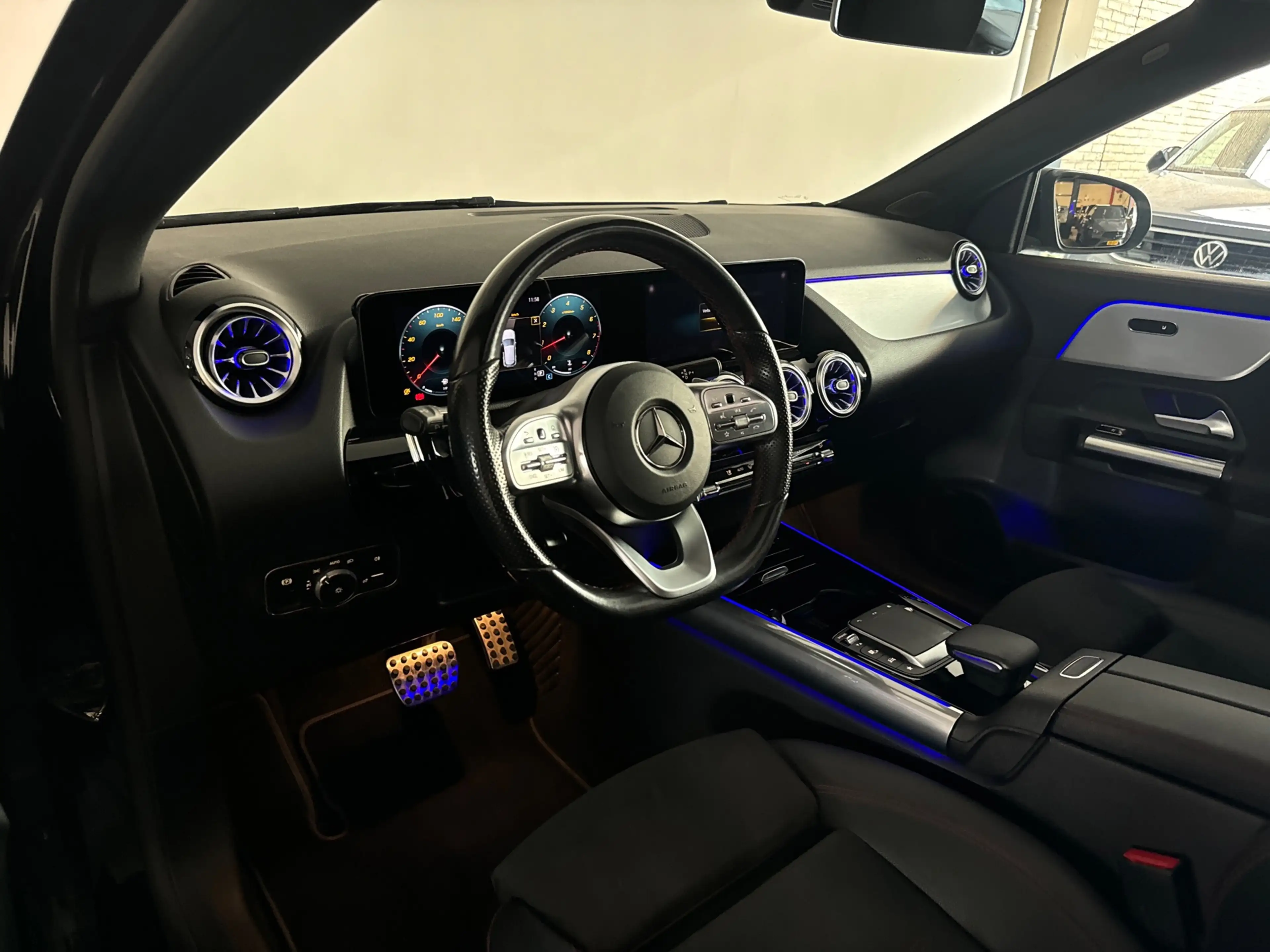 Mercedes-Benz GLA 250 4MATIC AMG Line Pano|ACC|Camera|Dodehoek — photo 9