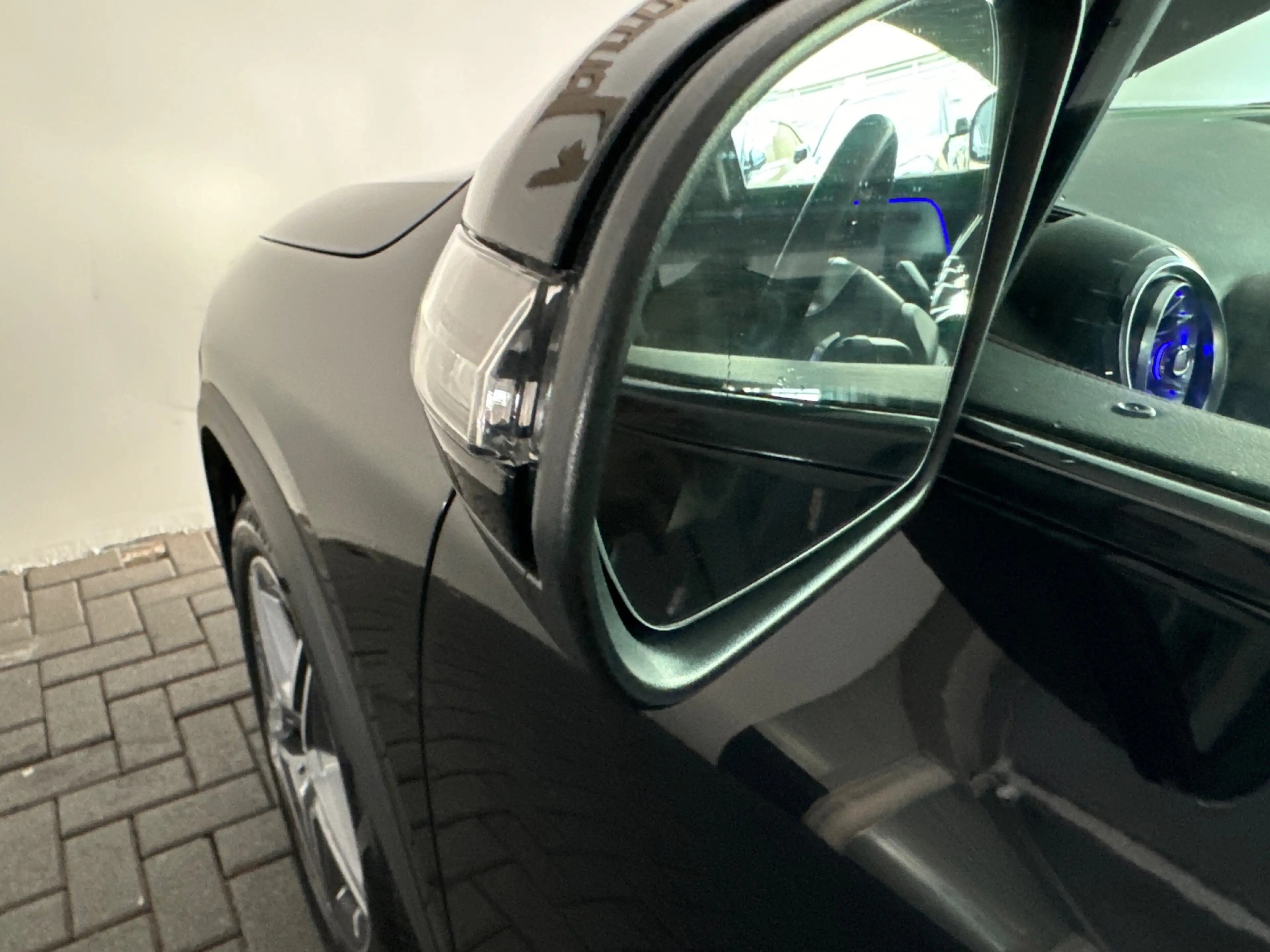 Mercedes-Benz GLA 250 4MATIC AMG Line Pano|ACC|Camera|Dodehoek — photo 29