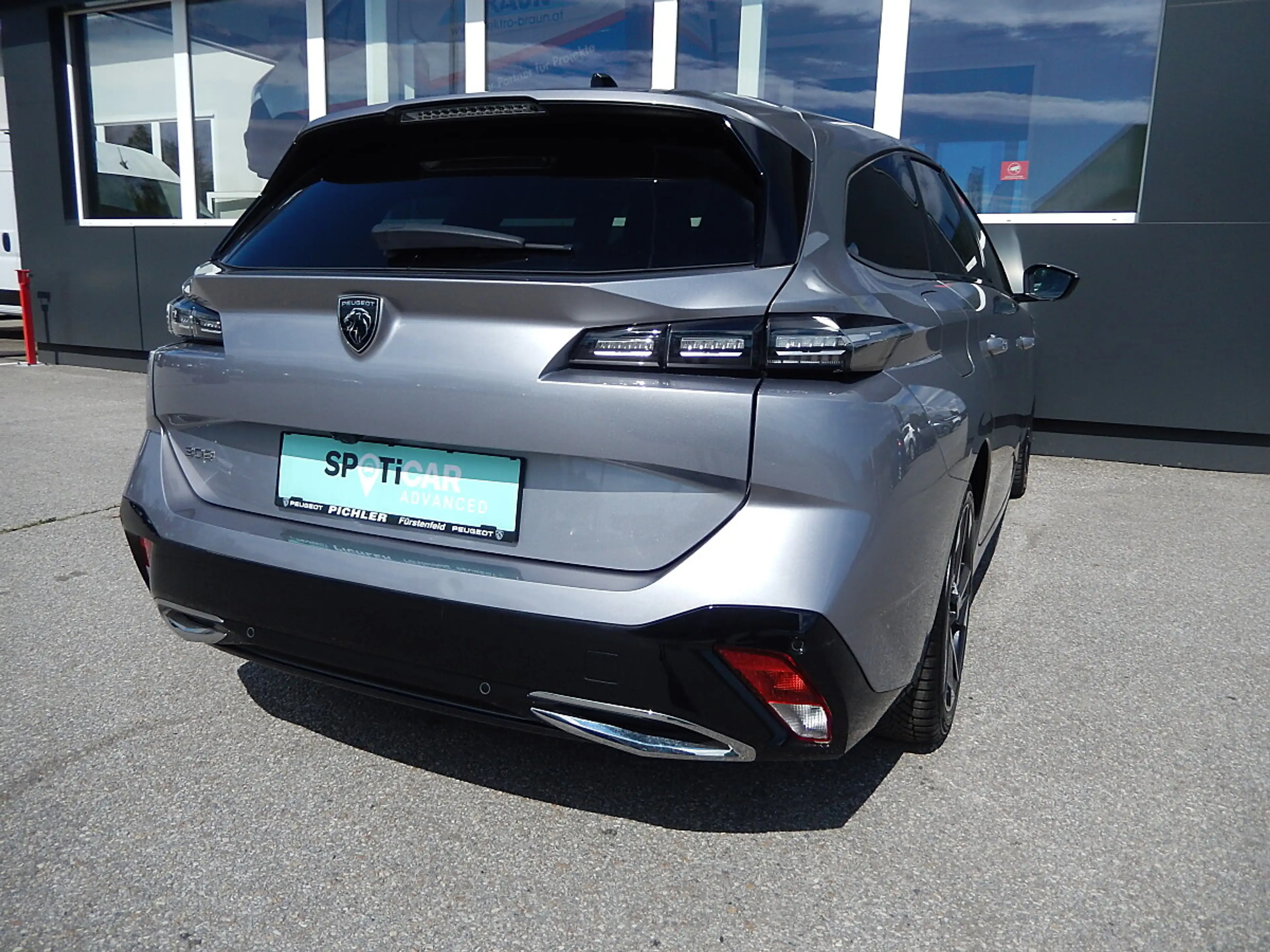 Peugeot 308 SW Hybrid 145 e-DSC6 Allure — photo 8