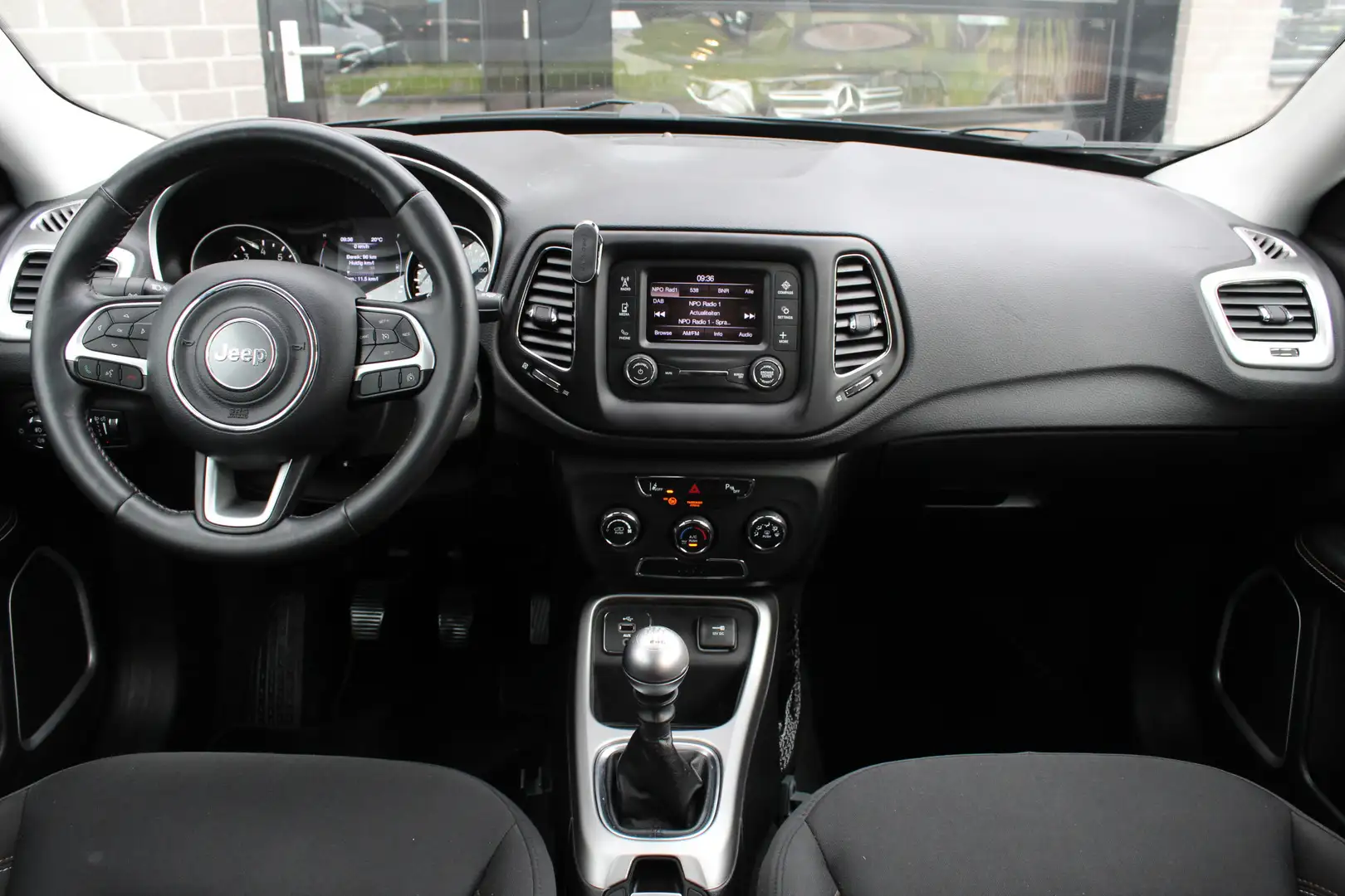 Jeep Compass 1.4 MultiAir Longitude / Trekhaak / N.A.P. Zwart - 2