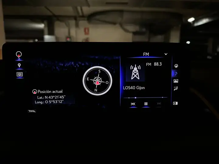 Lexus NX 2017, foto 17