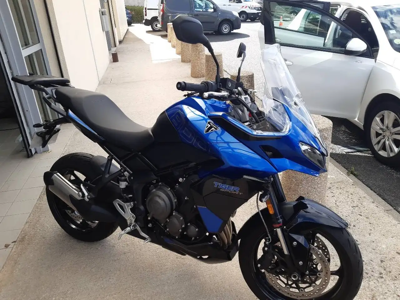 Triumph Tiger 800